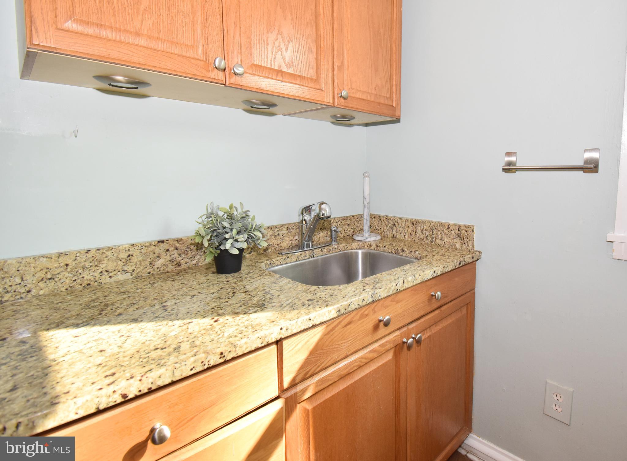 SOCIETY HILL - Residential Lease