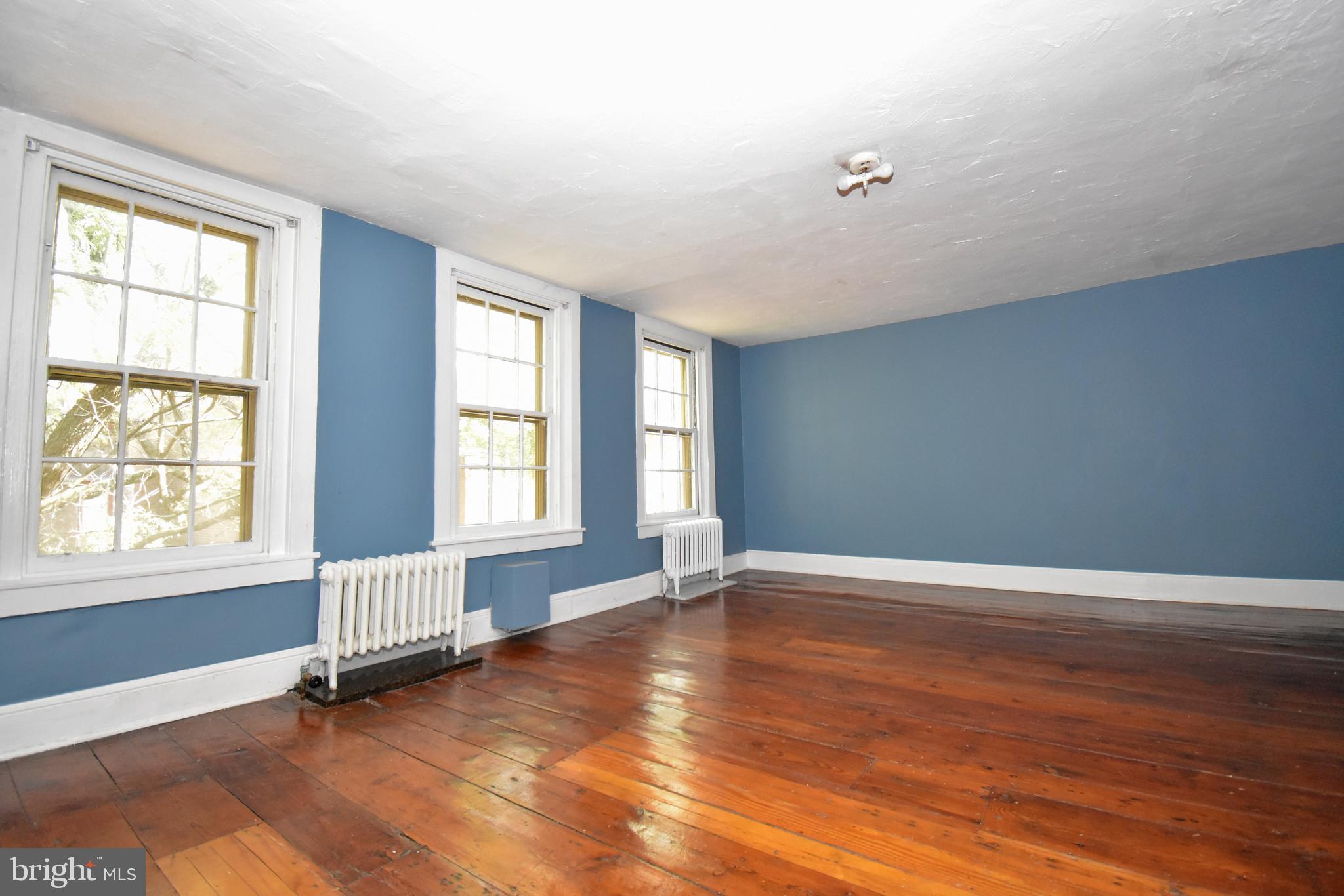 SOCIETY HILL - Residential Lease