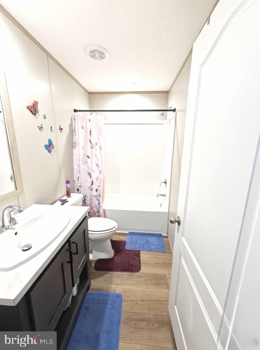 ANGOLA CREST II - Residential