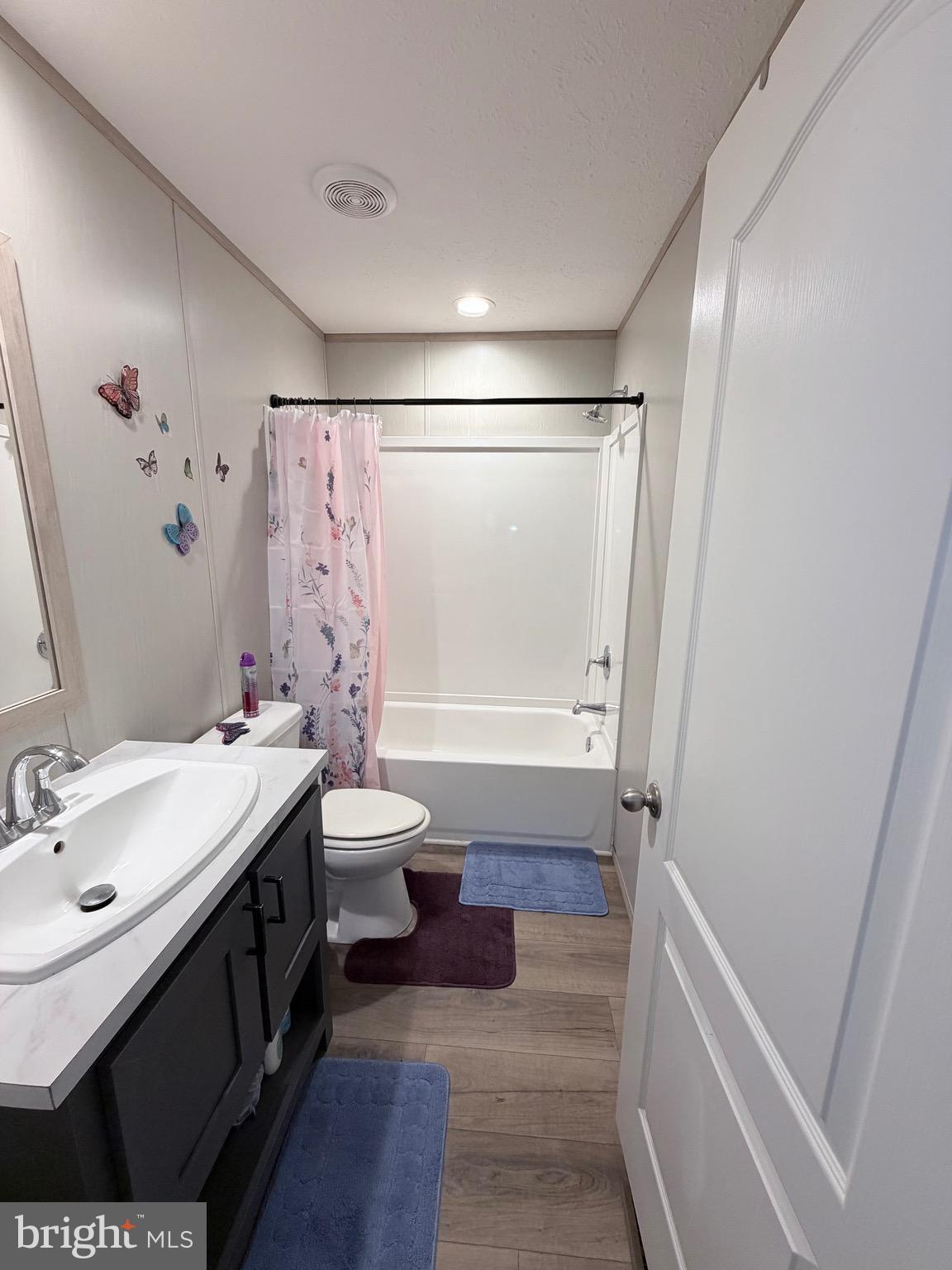 ANGOLA CREST II - Residential