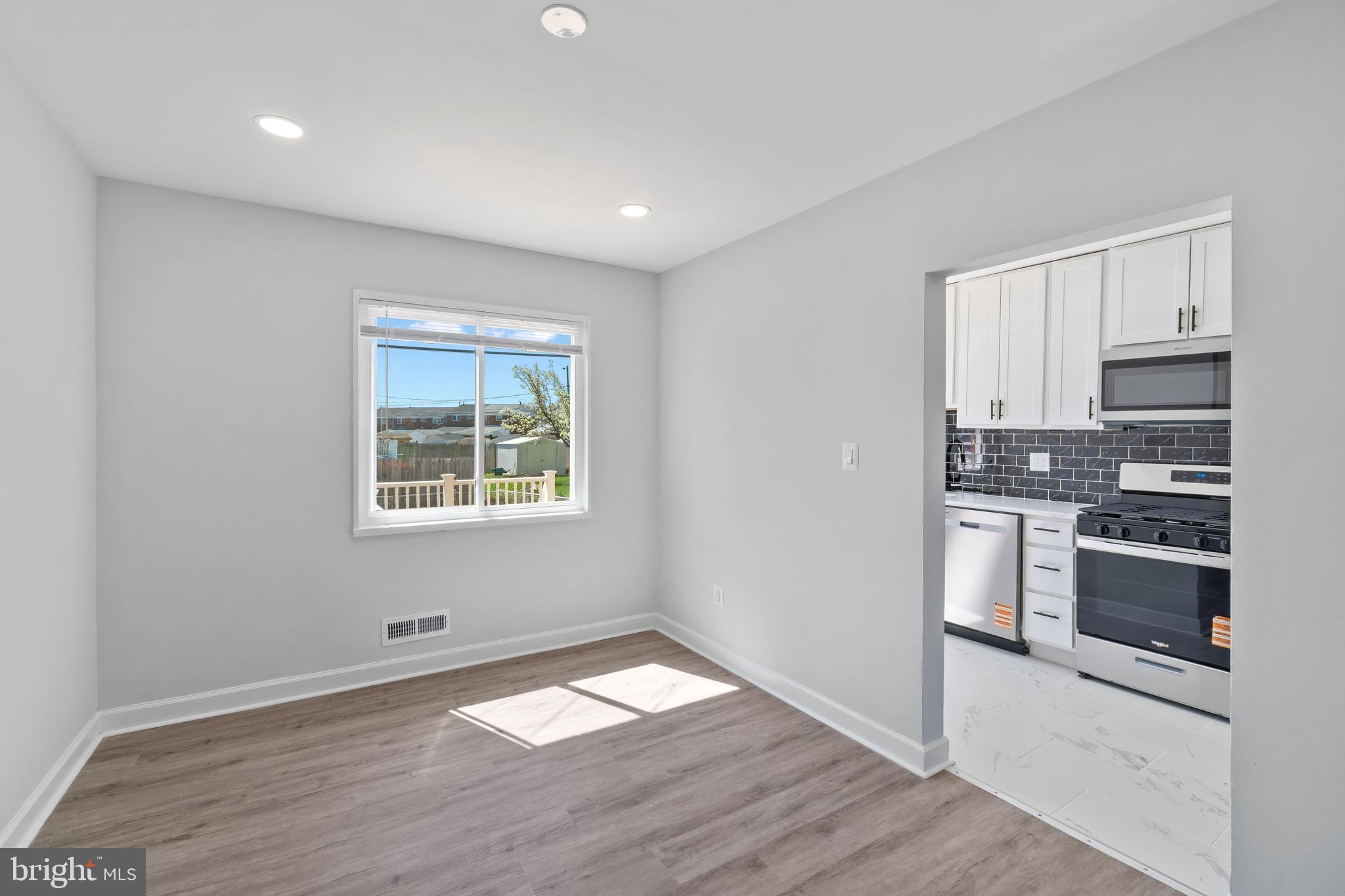 CHARLESMONT - Residential