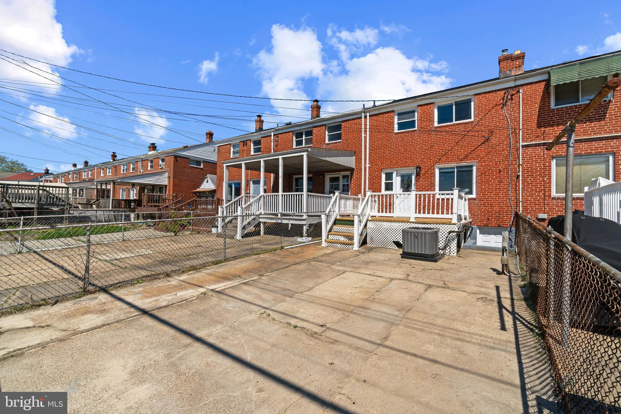 CHARLESMONT - Residential