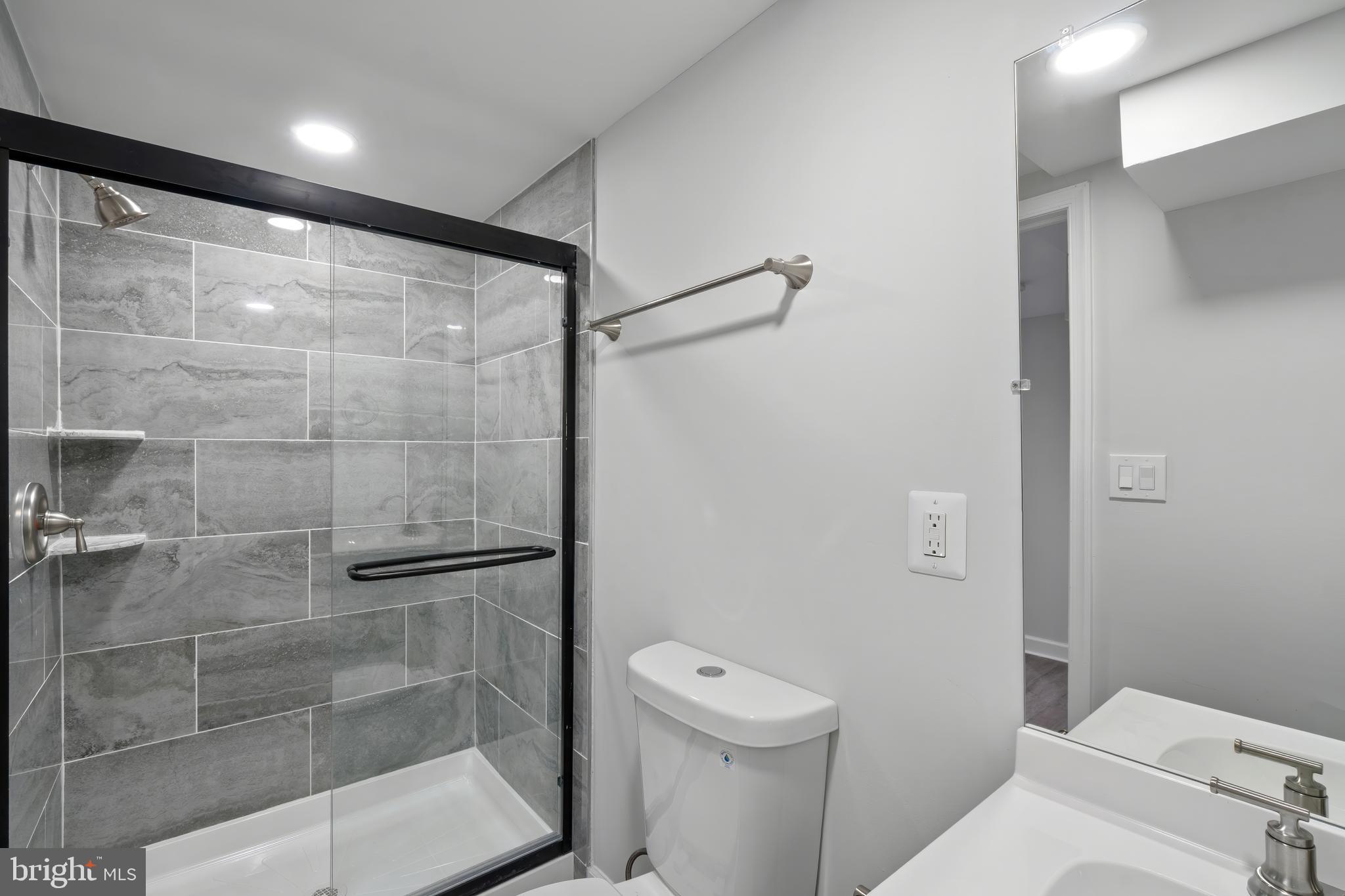 CHARLESMONT - Residential