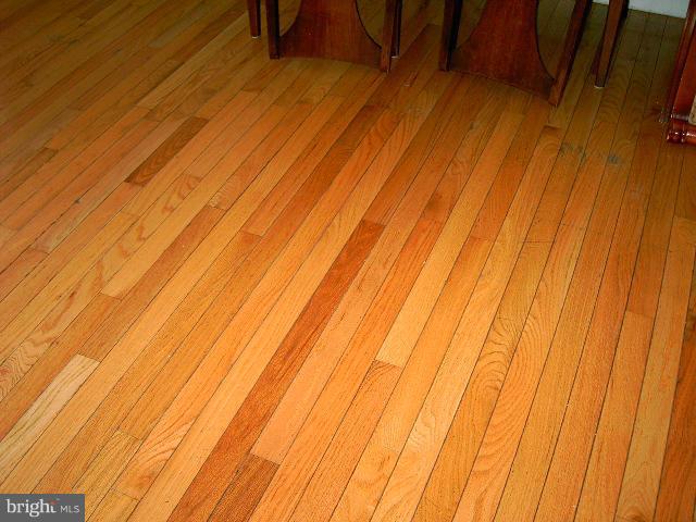 CHARLES VILLAGE - Residential