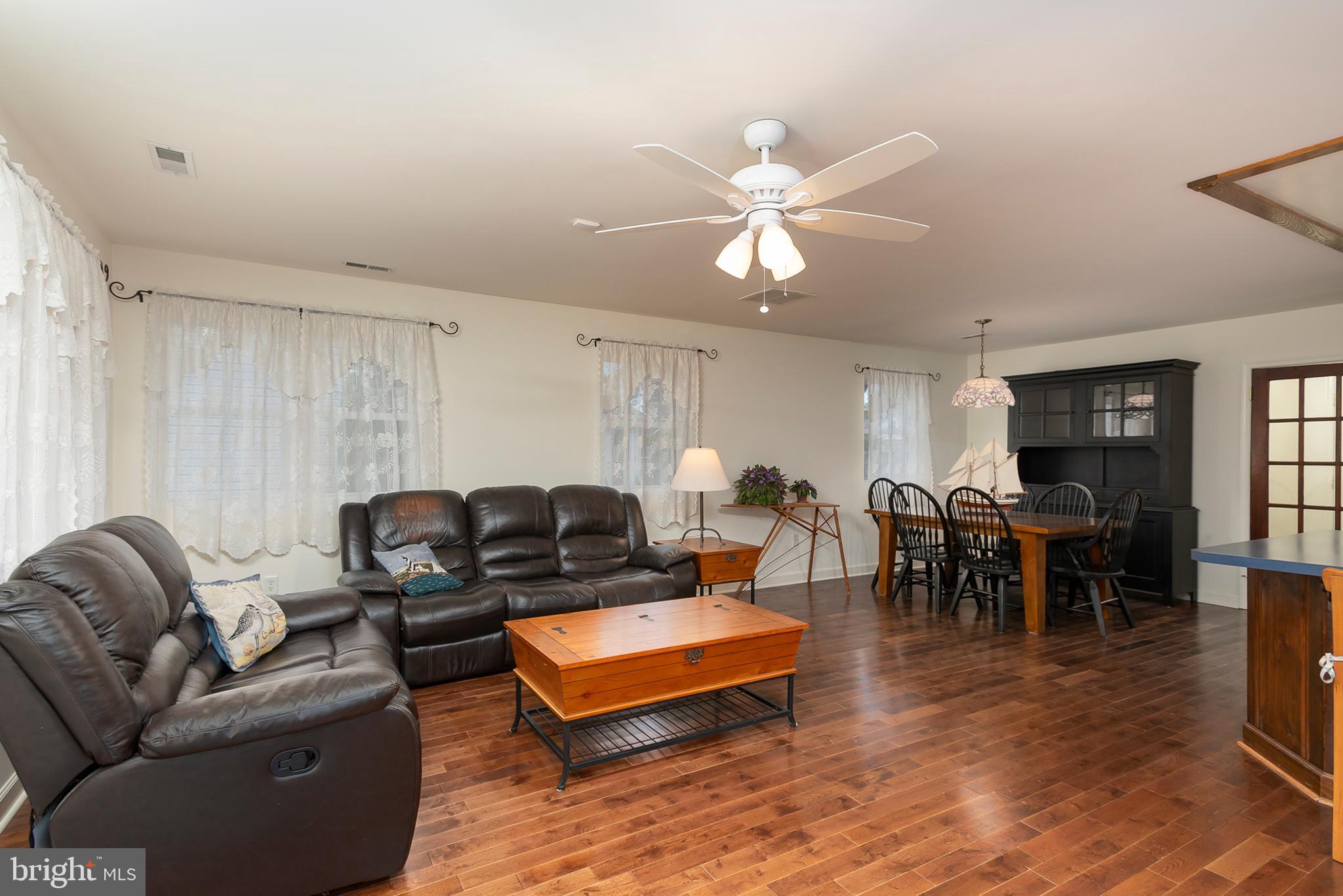 CEDARHURST ON THE BAY - Residential