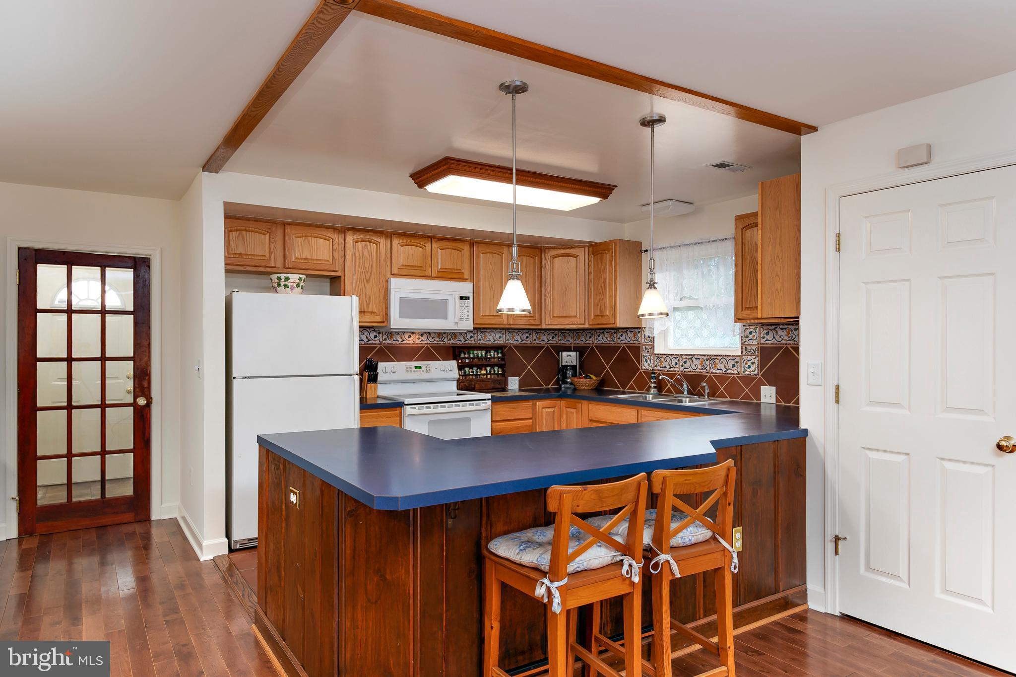 CEDARHURST ON THE BAY - Residential