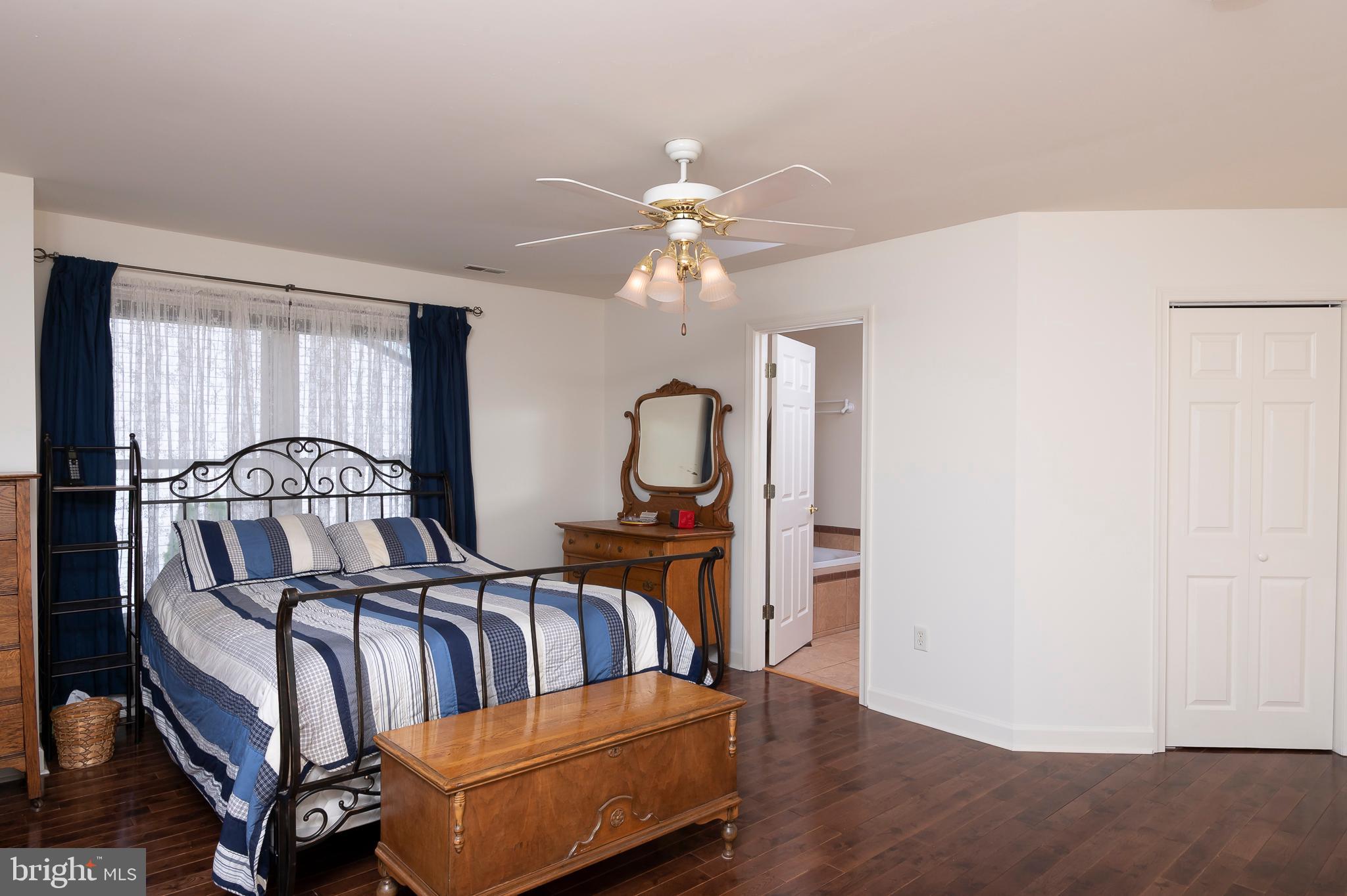 CEDARHURST ON THE BAY - Residential