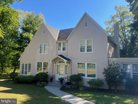 Homes For Sale - 2203 Chestnut Street<br/> HARRISBURG, PA 17104