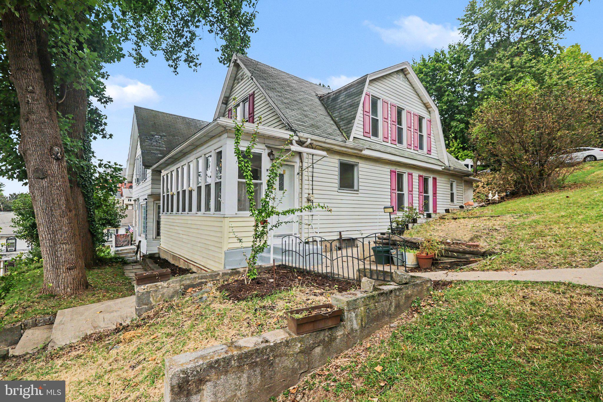 209 S 3RD STREET