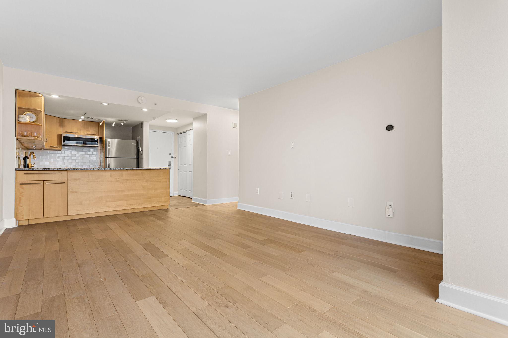 2001 HAMILTON STREET 1622