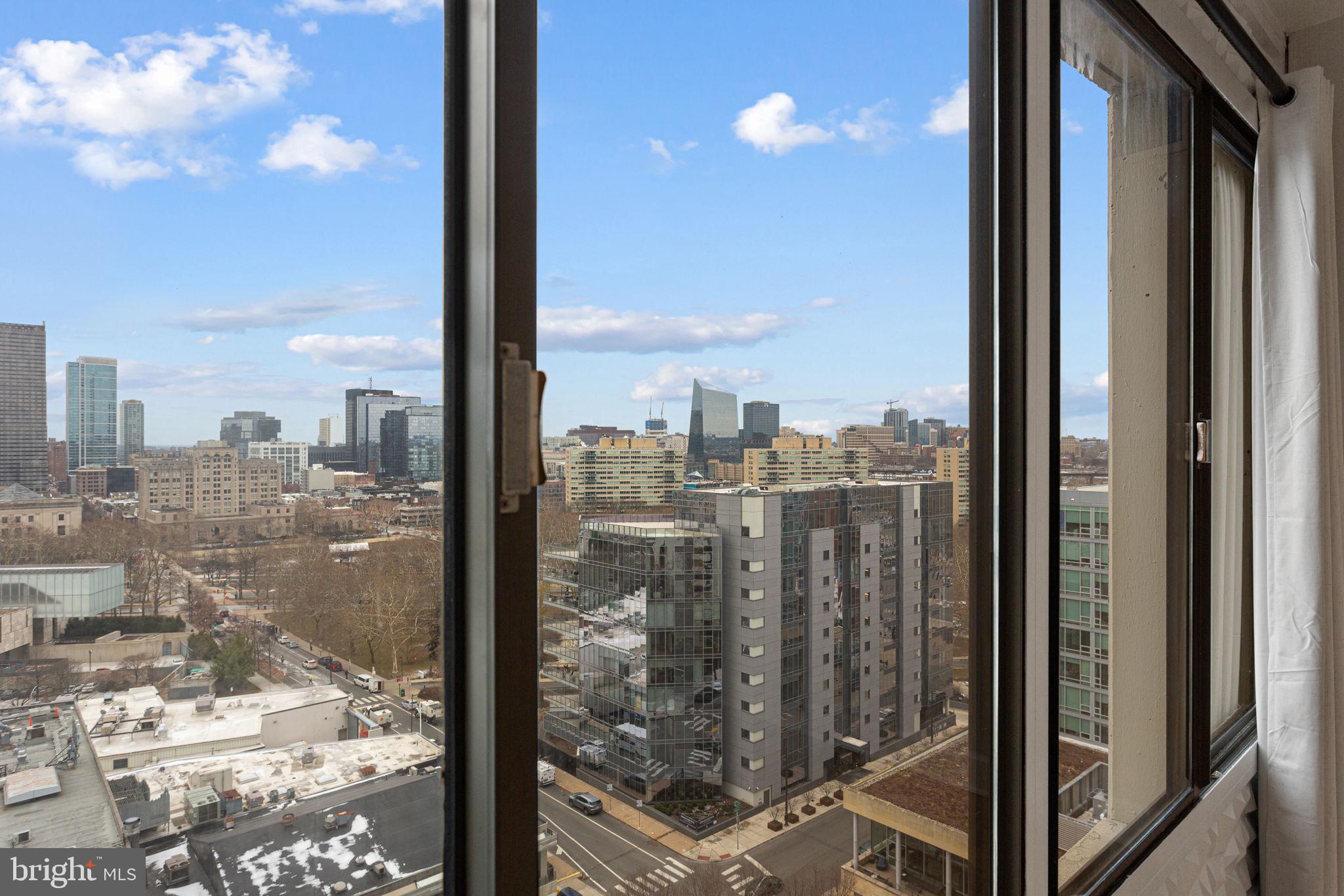 ART MUSEUM AREA - Residential