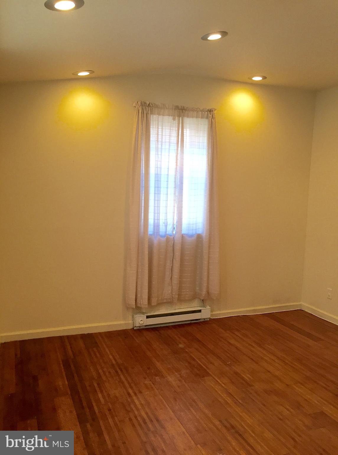 POINT BREEZE - Residential