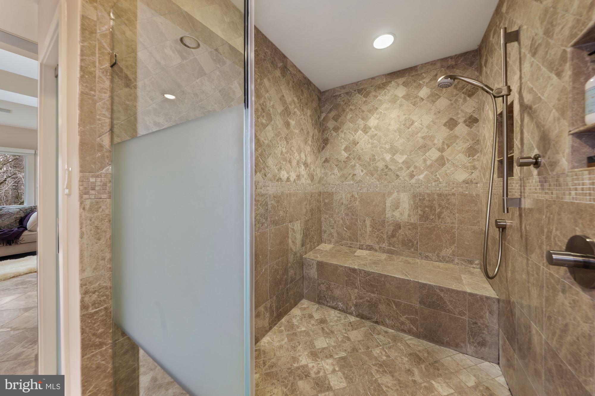 AVENEL - Residential