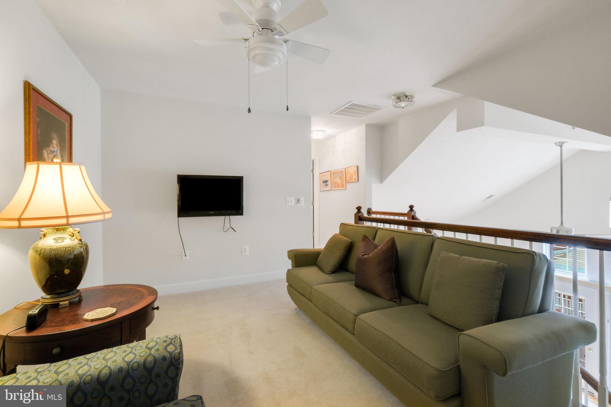 POTOMAC VILLAGE - Residential