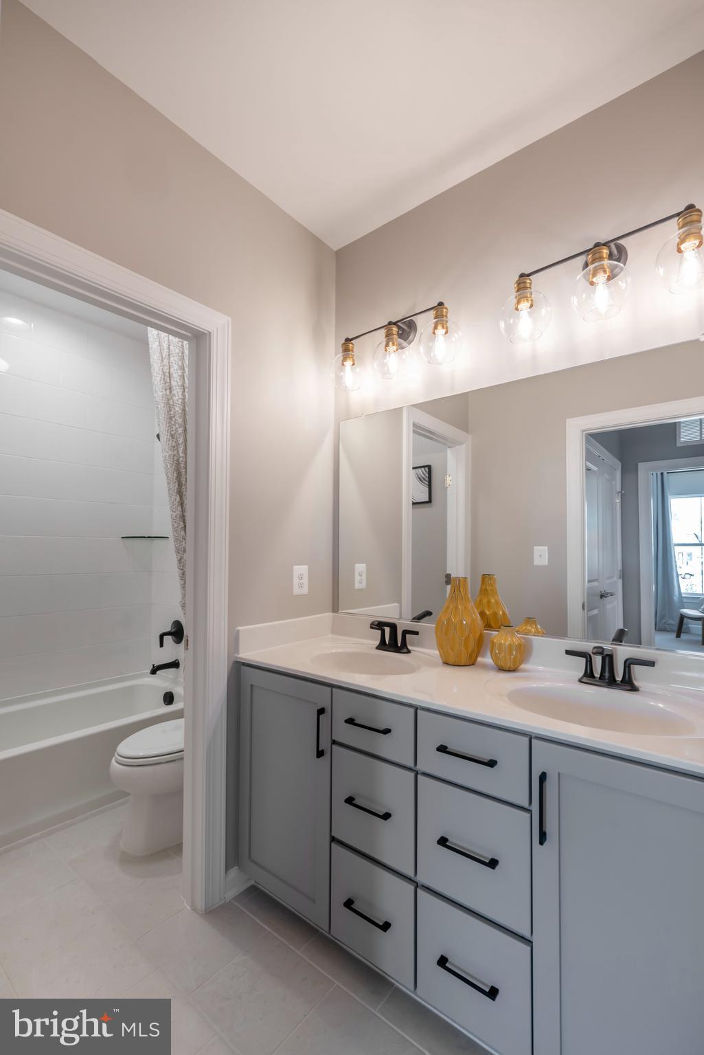 EMBREY MILL - Residential