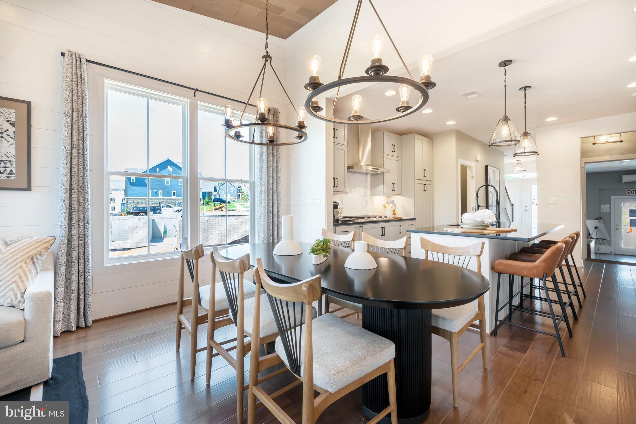 EMBREY MILL - Residential