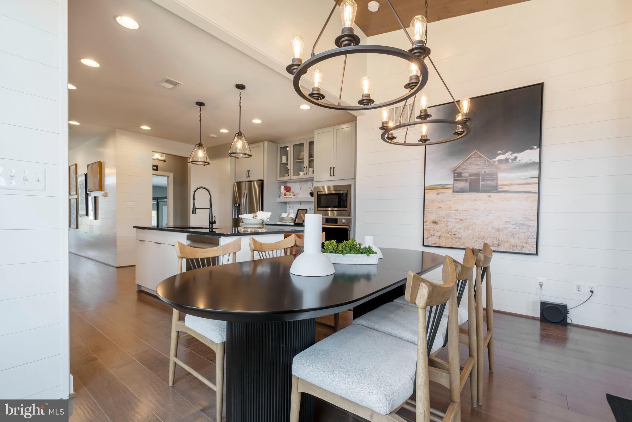 EMBREY MILL - Residential