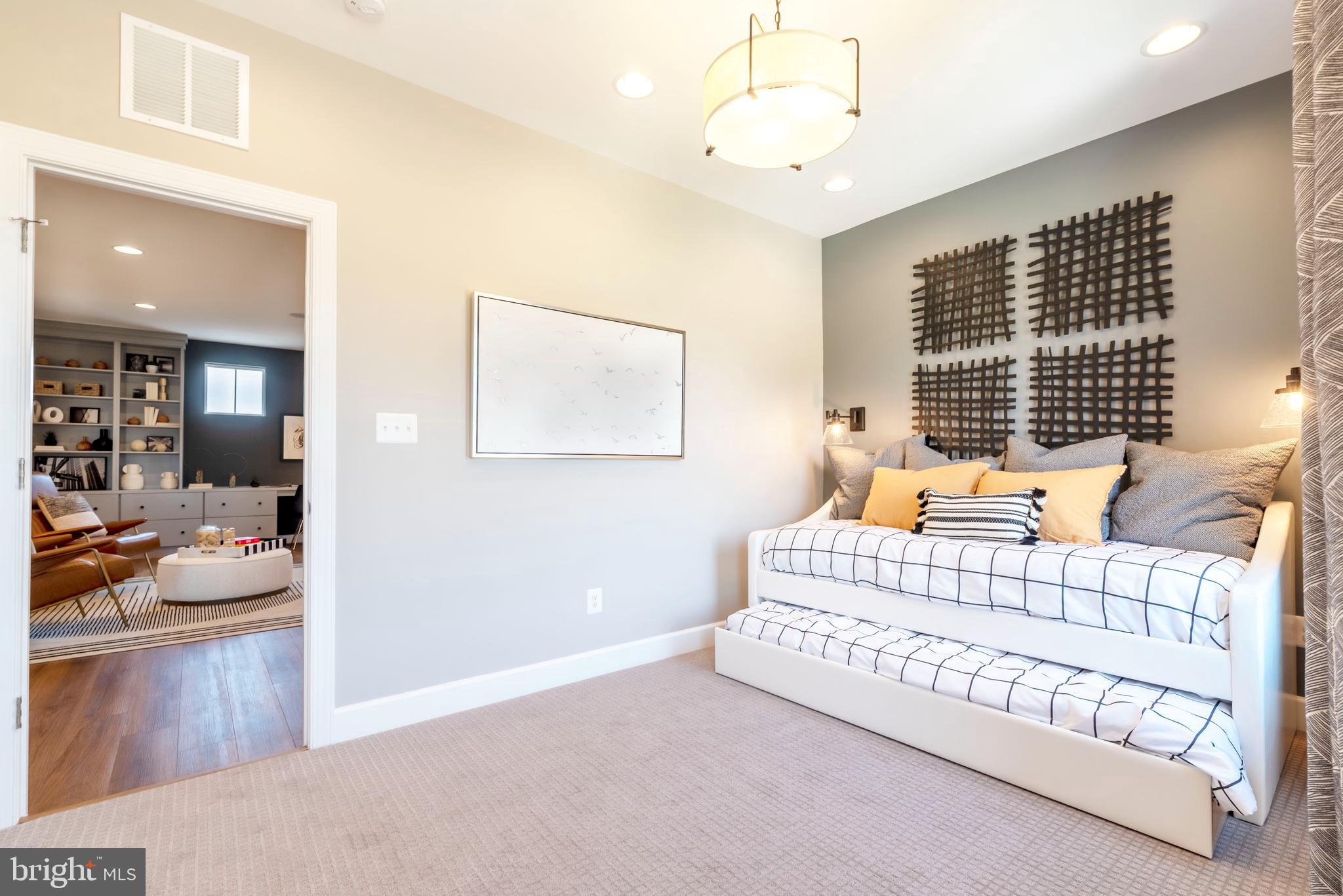 EMBREY MILL - Residential