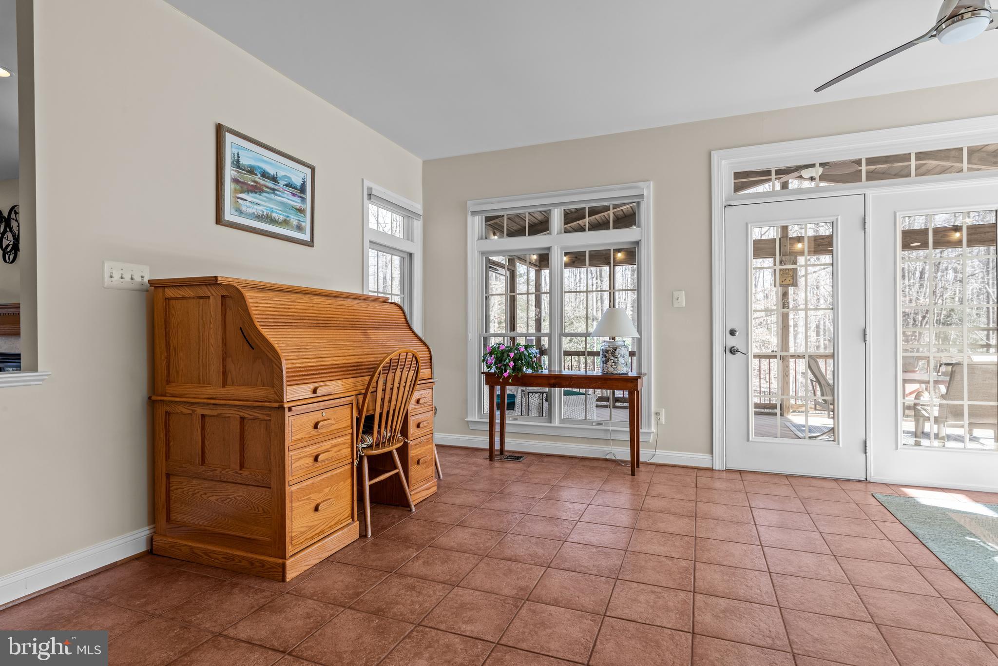 EAGLE POINTE - Residential