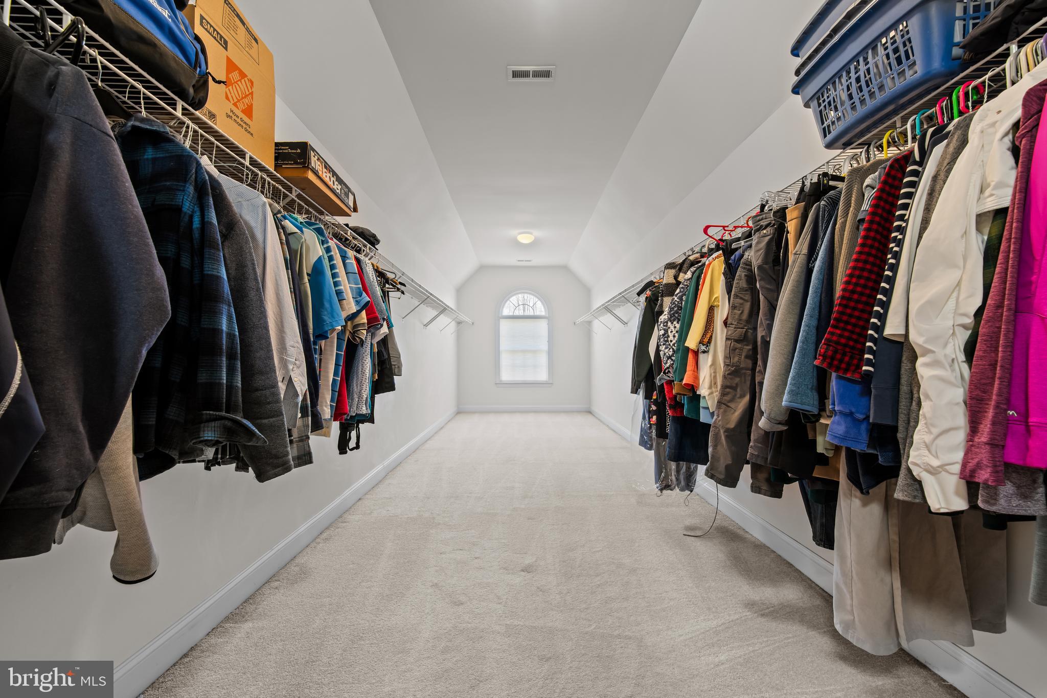 EAGLE POINTE - Residential