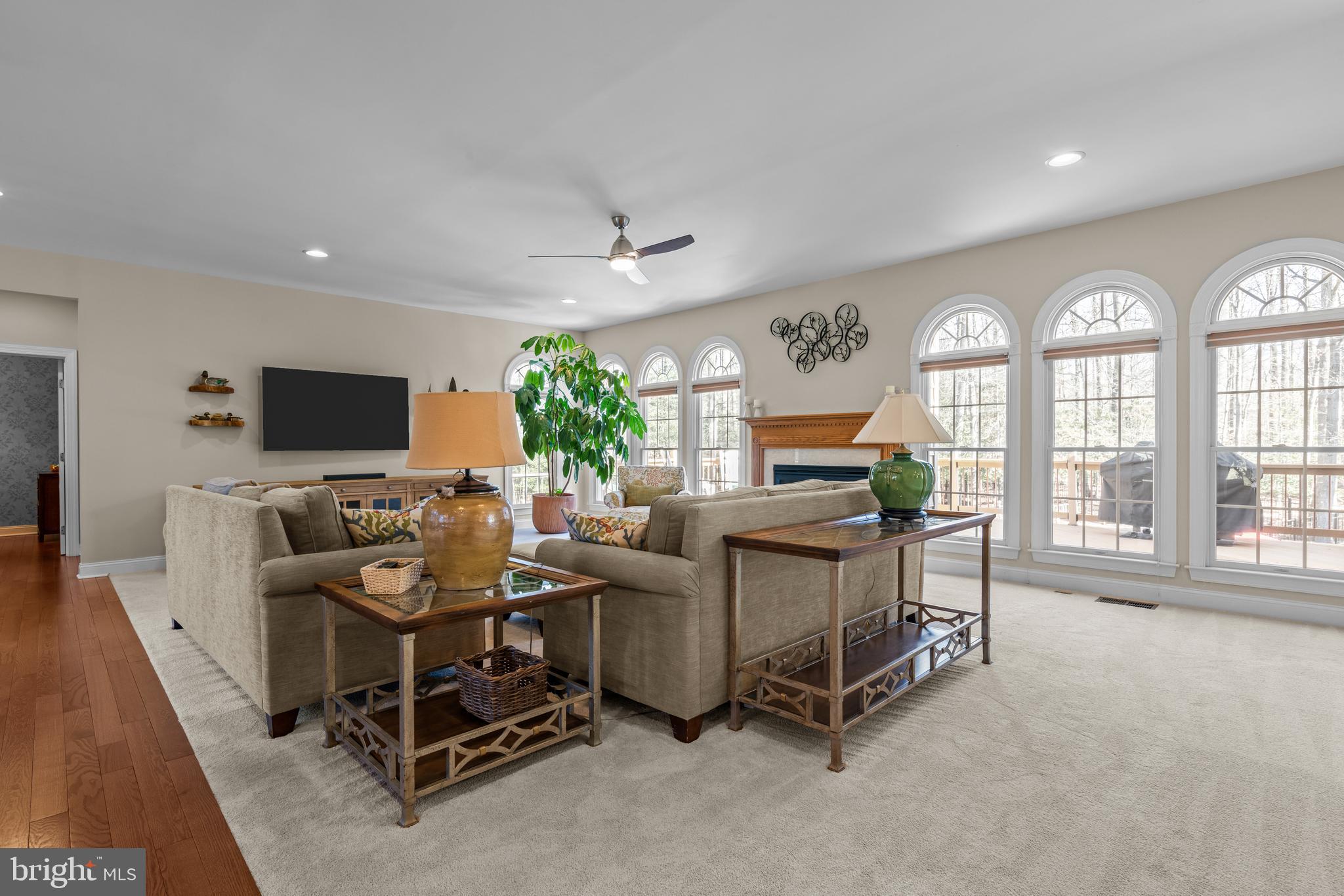 EAGLE POINTE - Residential