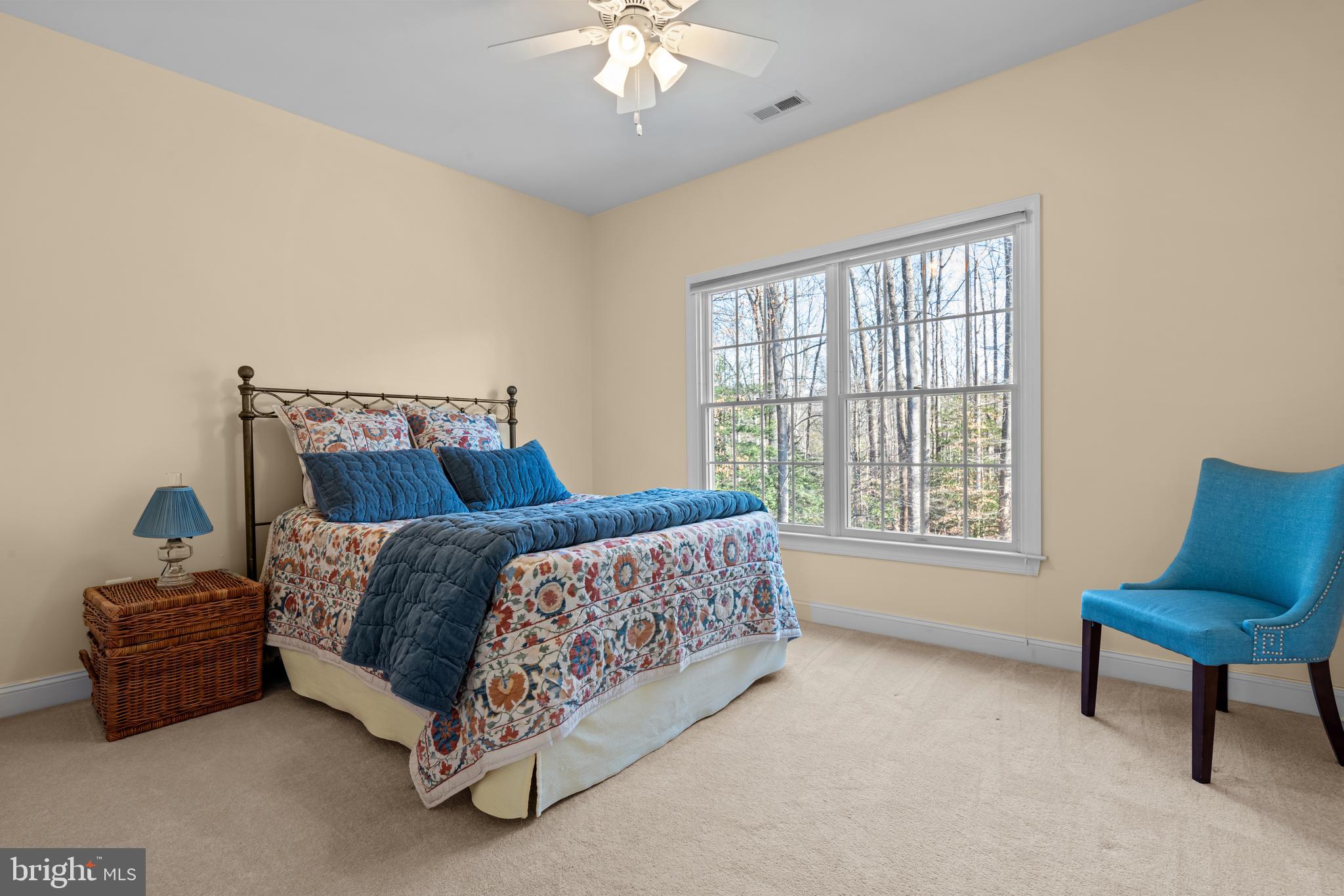 EAGLE POINTE - Residential