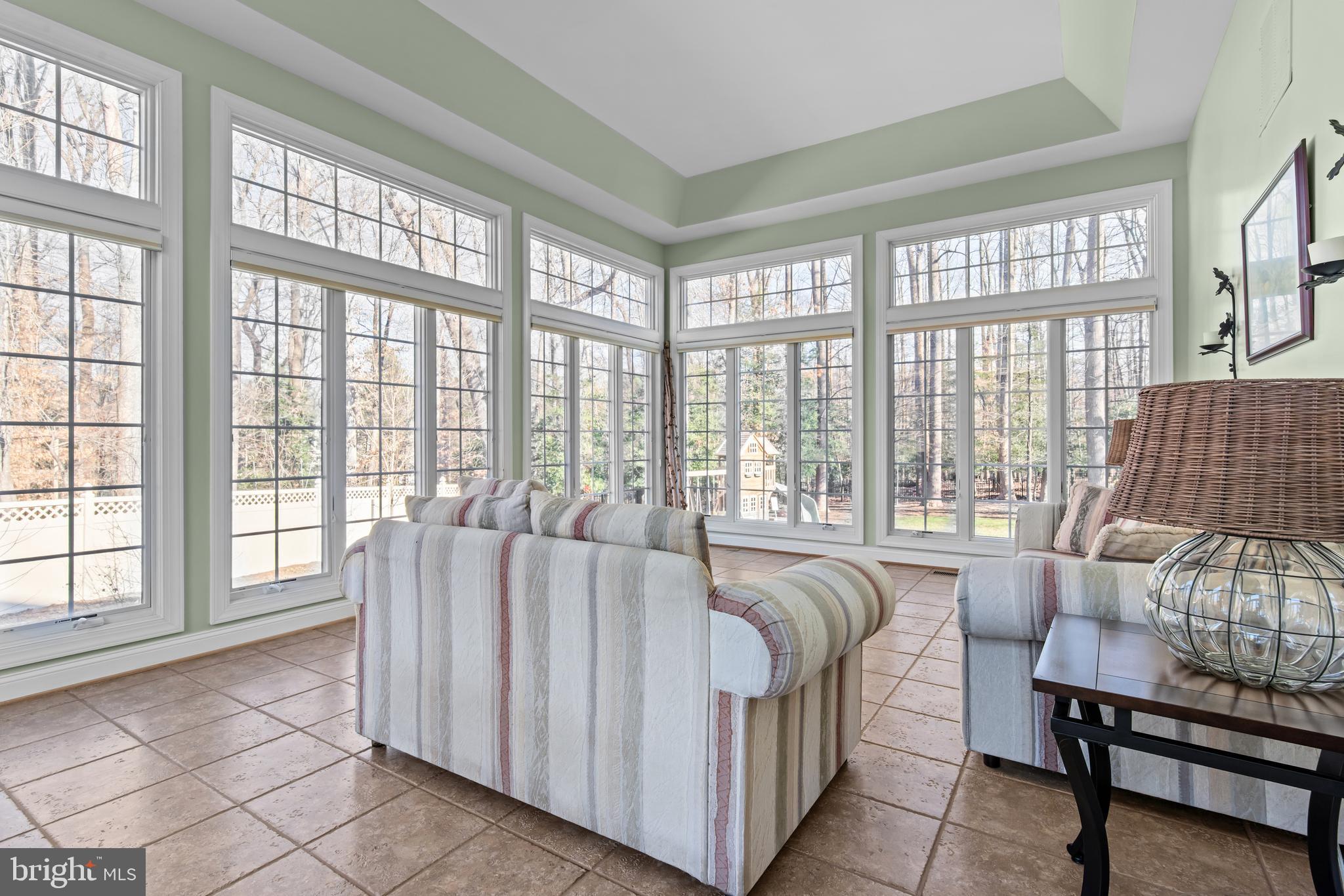 EAGLE POINTE - Residential