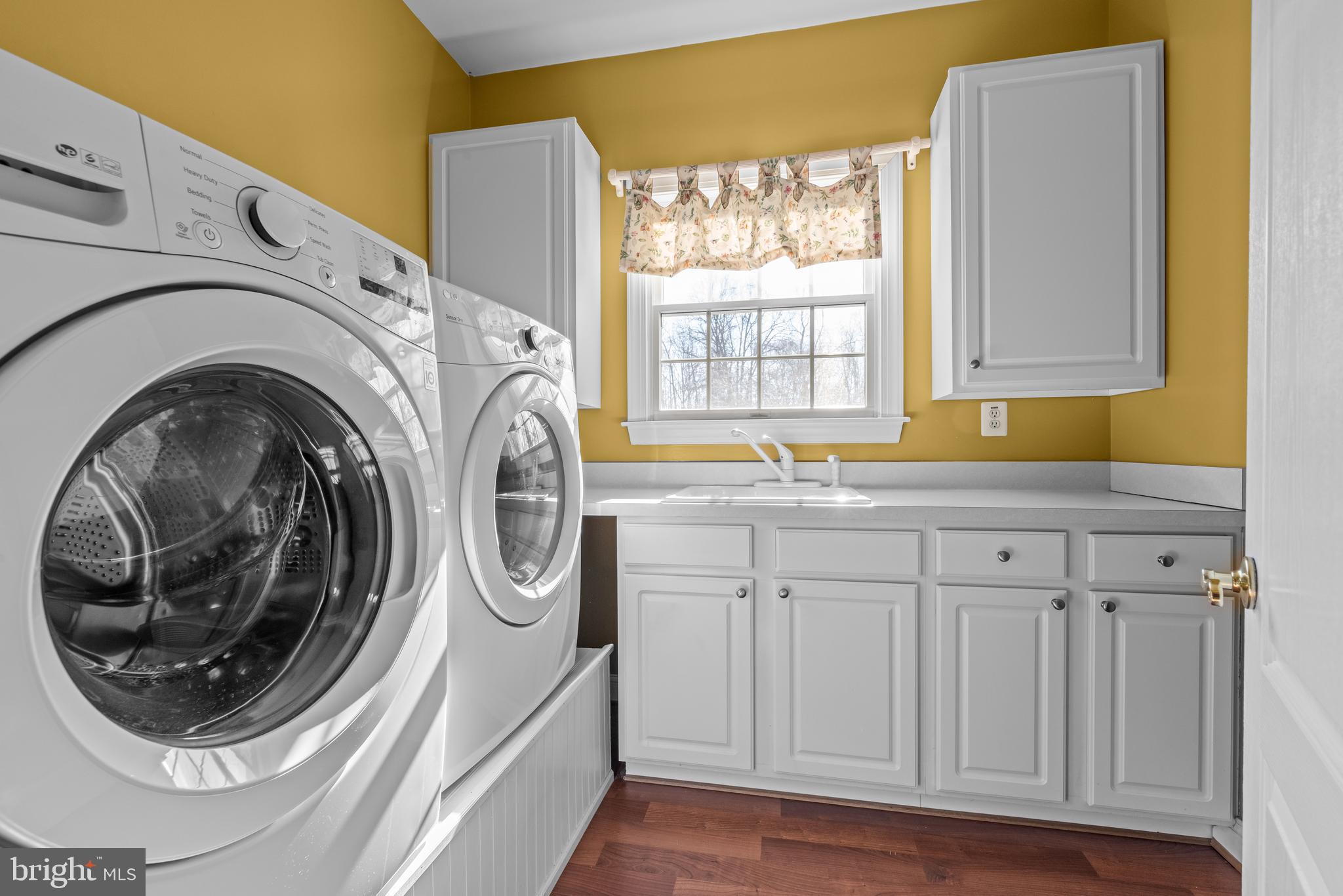 EAGLE POINTE - Residential