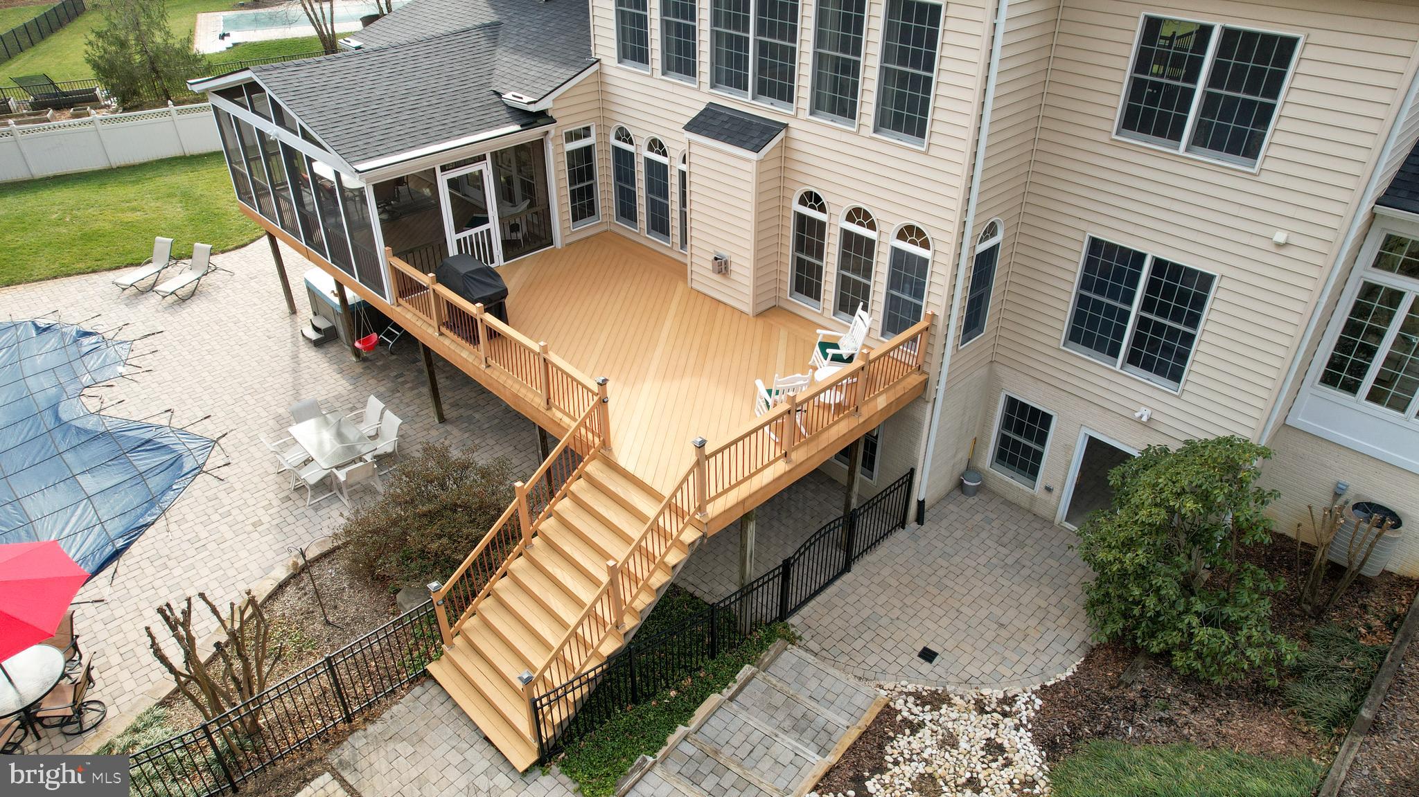 EAGLE POINTE - Residential