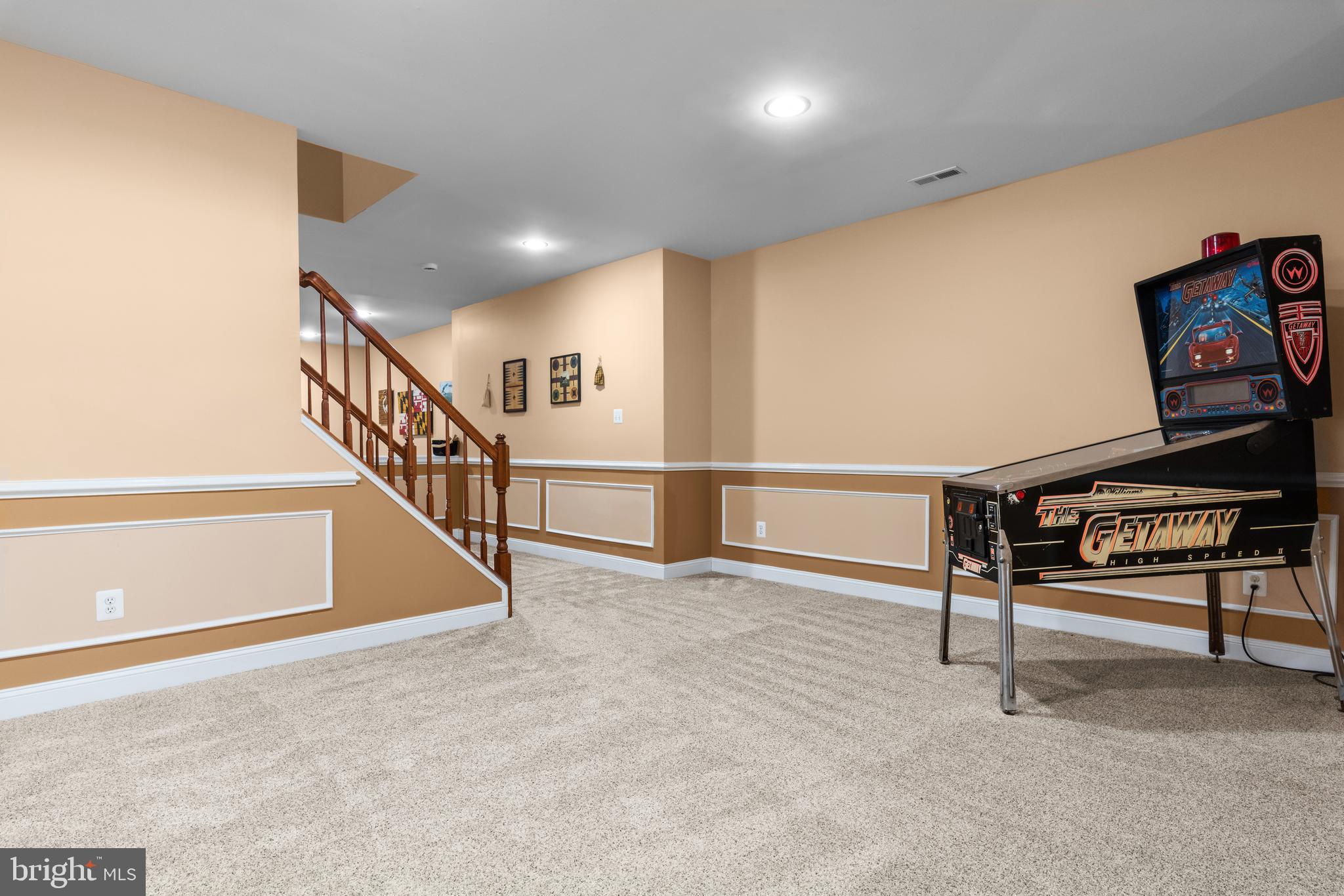 EAGLE POINTE - Residential