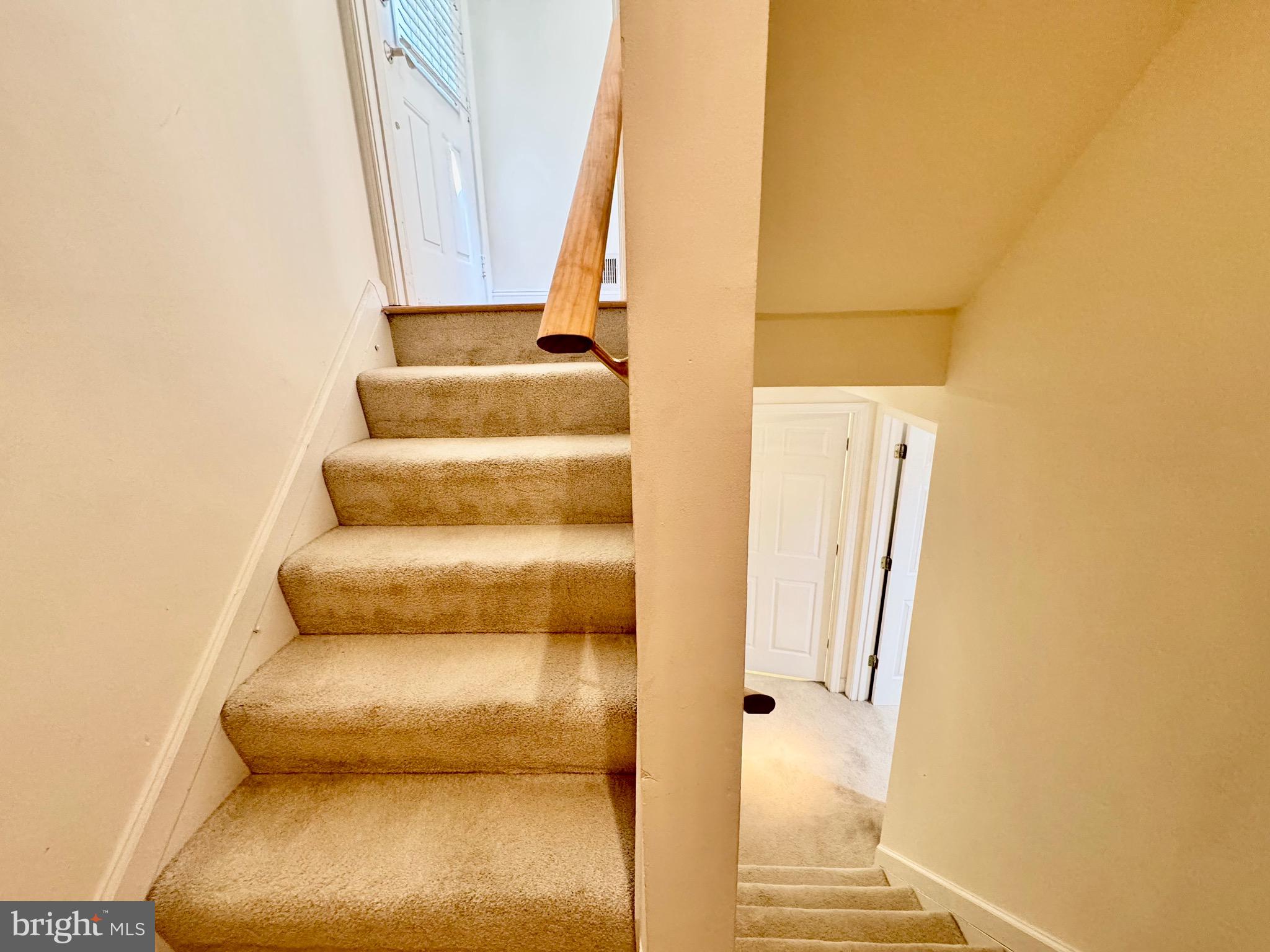 COUNTRYSIDE - Residential