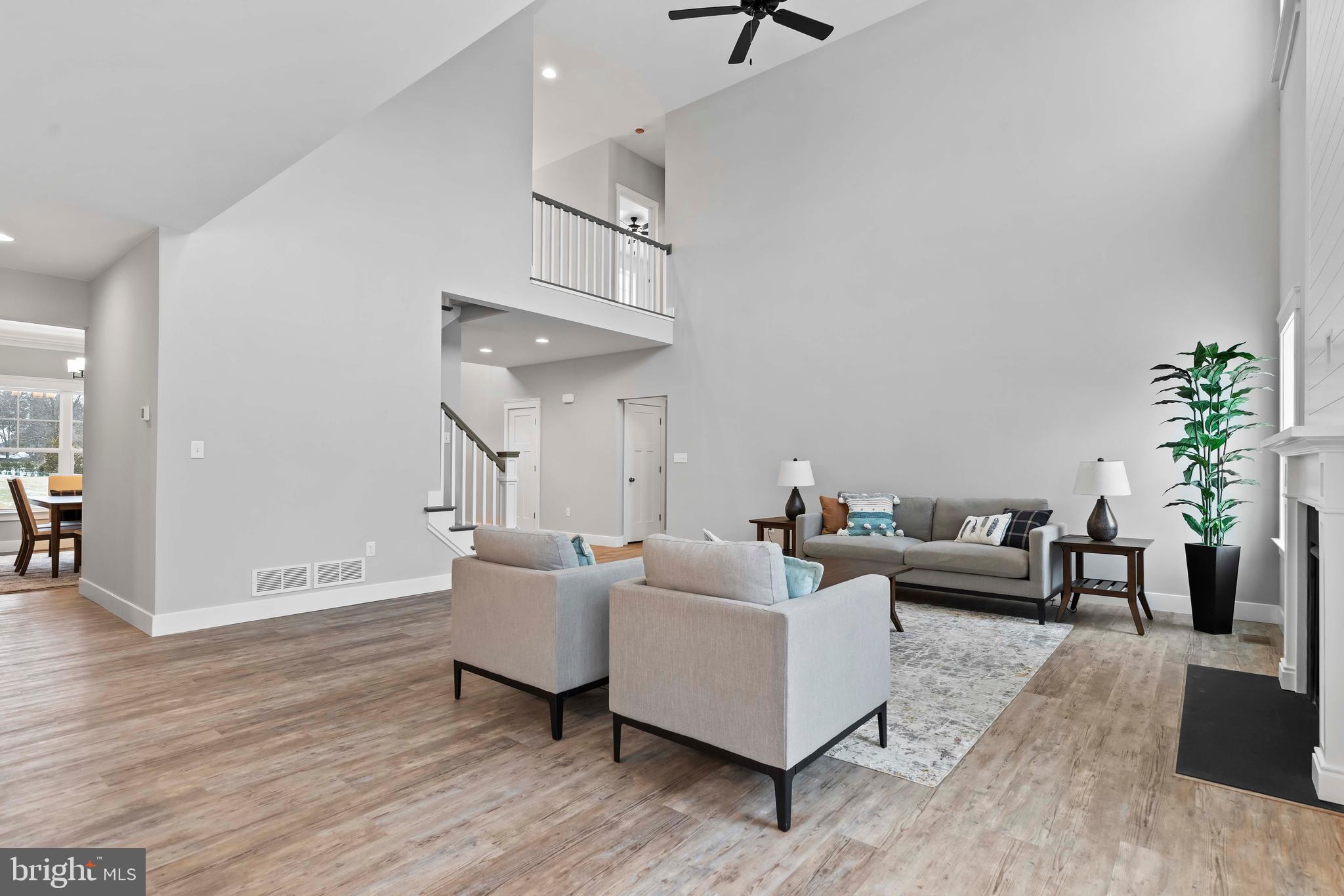 WILSHIRE ESTATES - Residential