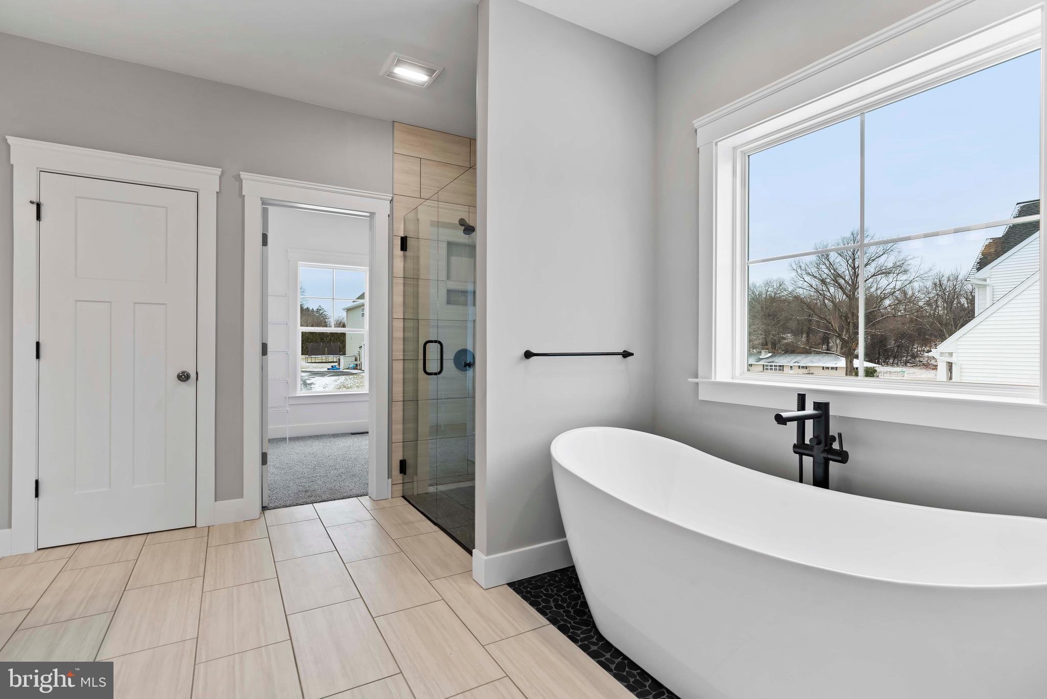 WILSHIRE ESTATES - Residential