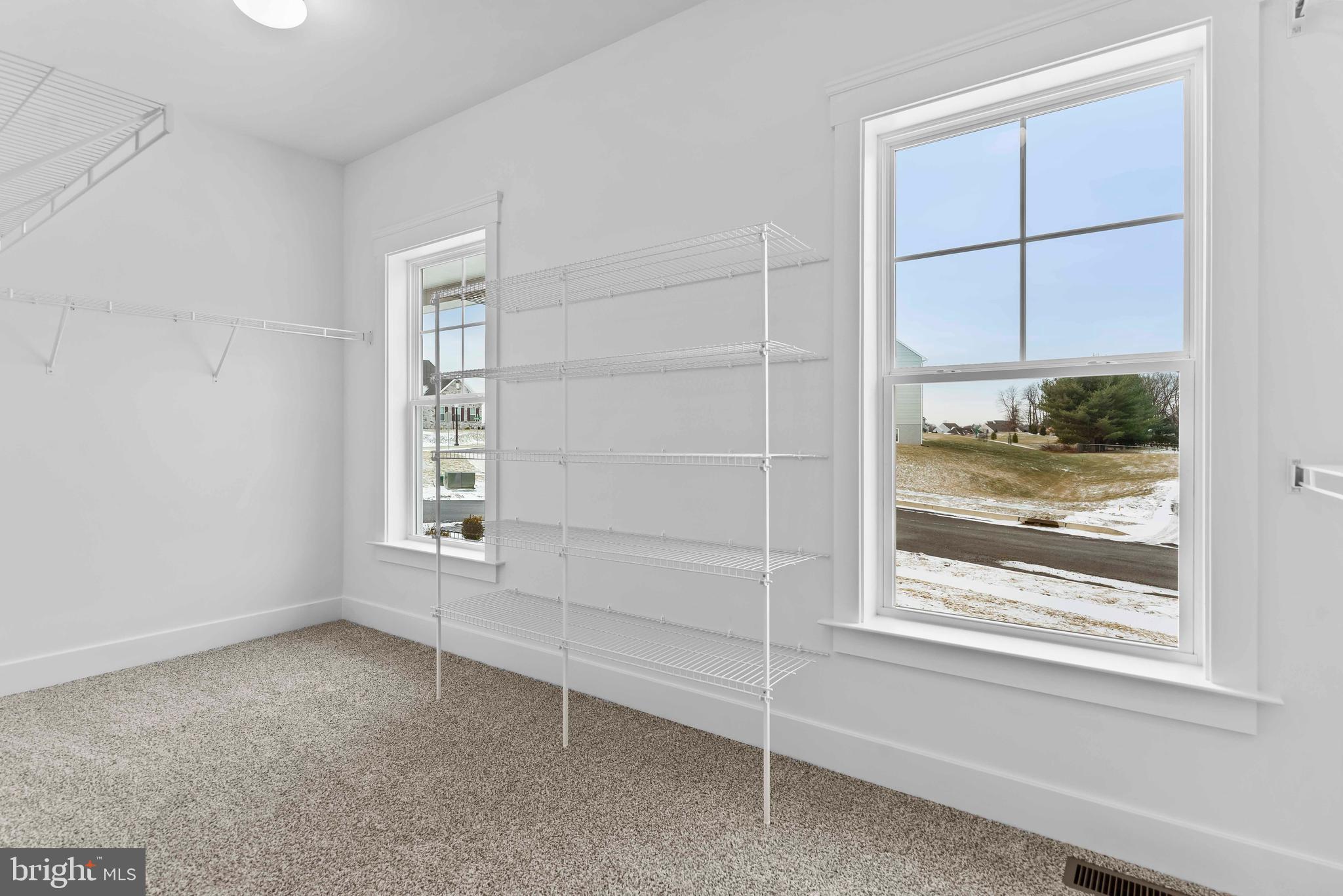 WILSHIRE ESTATES - Residential