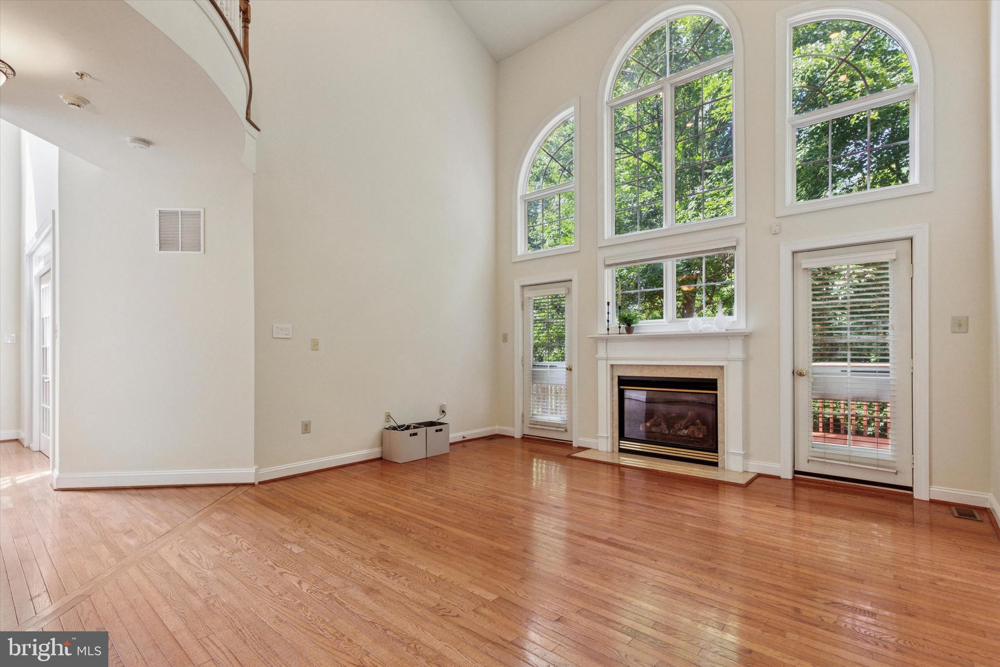 29 PENN CROSSING DR