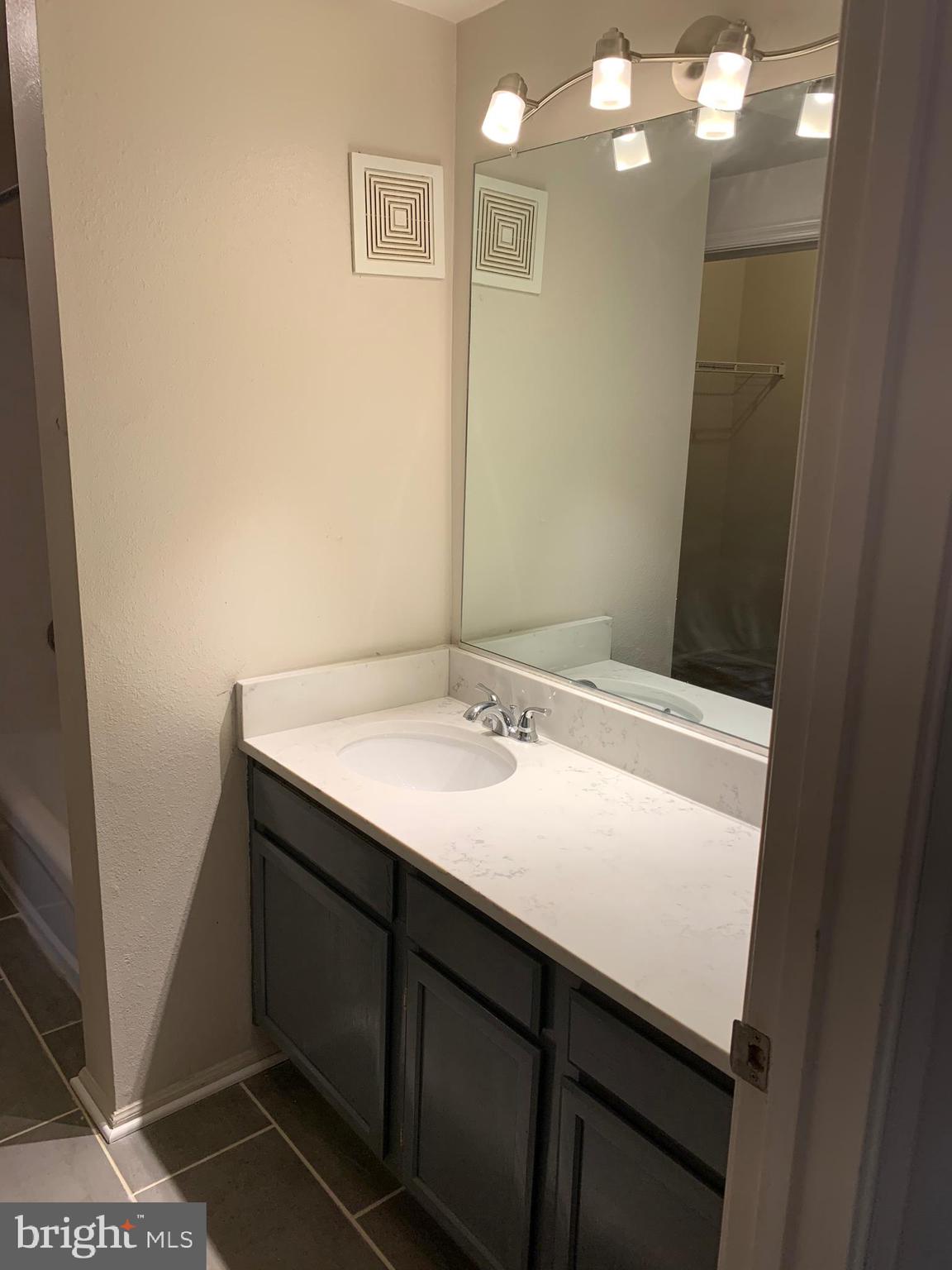 GATES OF MCLEAN - Residential Lease