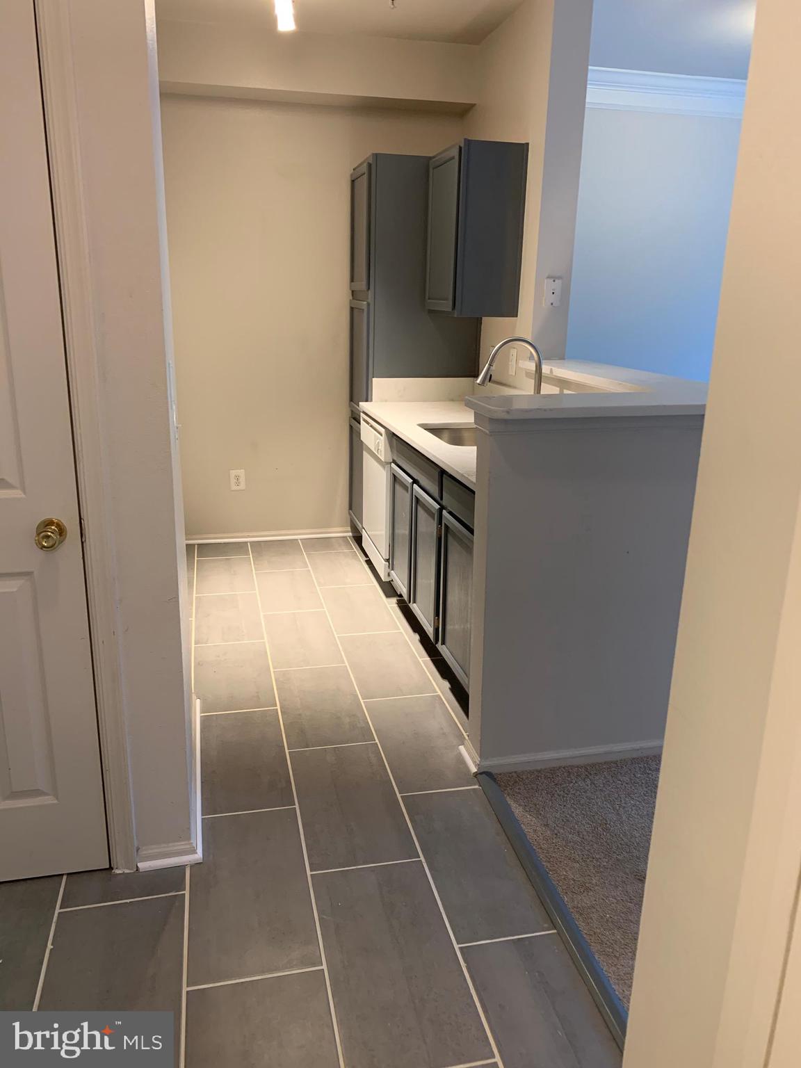 GATES OF MCLEAN - Residential Lease