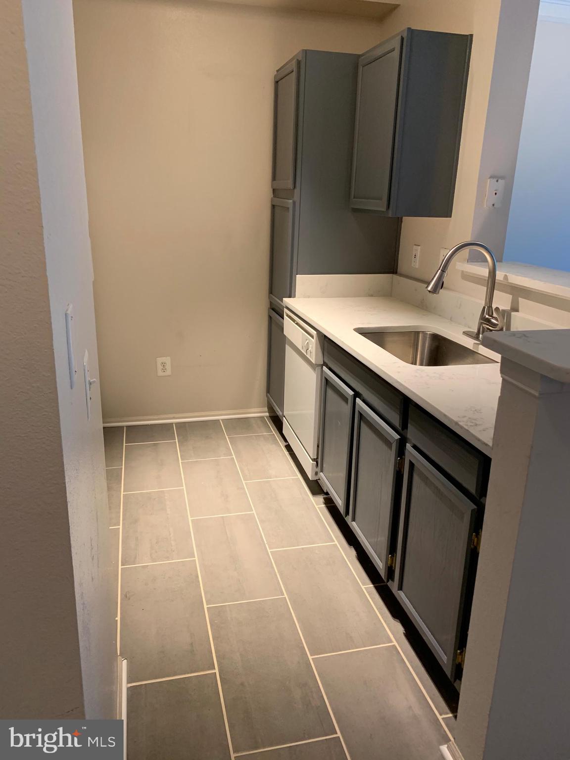 GATES OF MCLEAN - Residential Lease