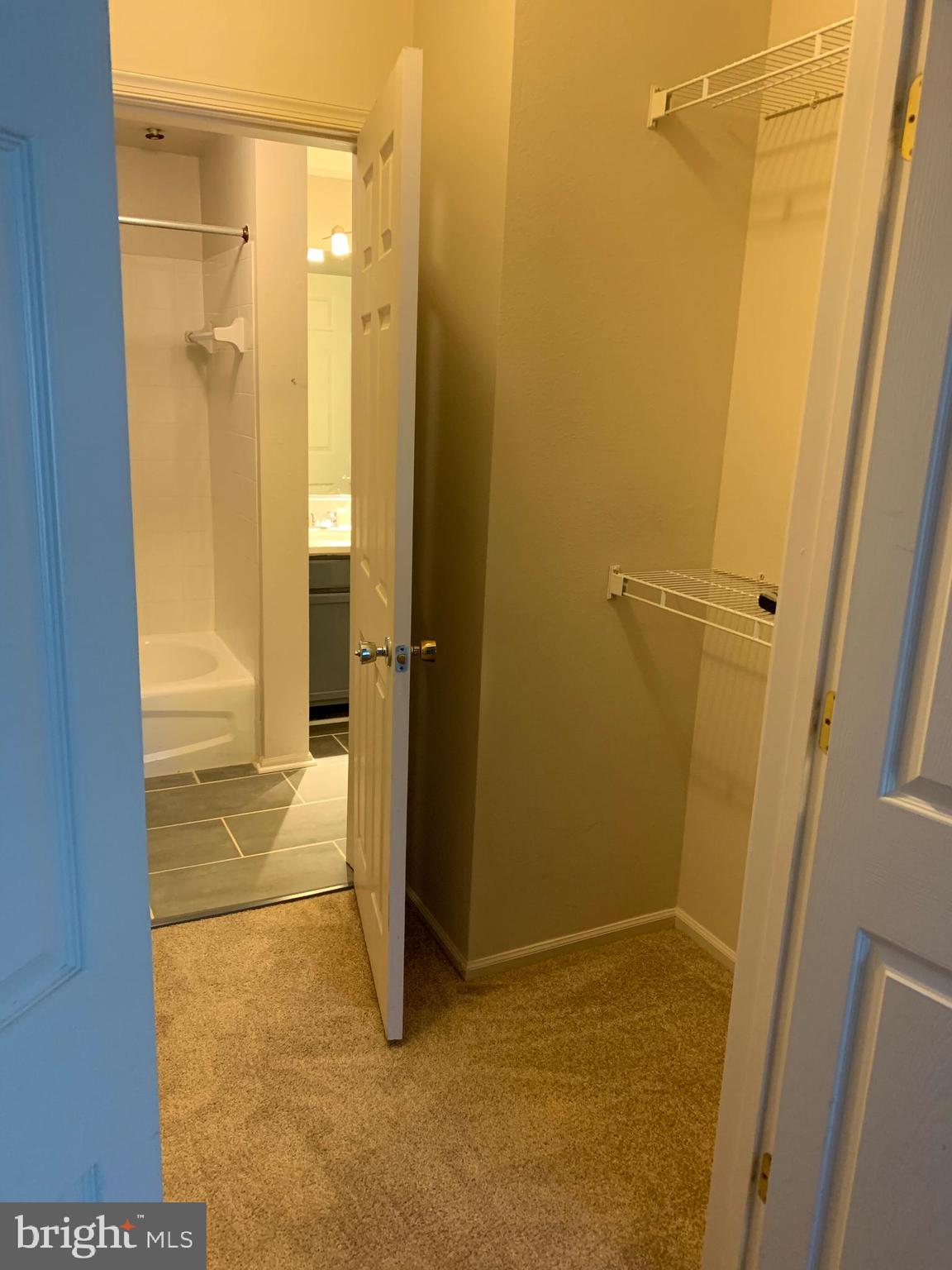 GATES OF MCLEAN - Residential Lease