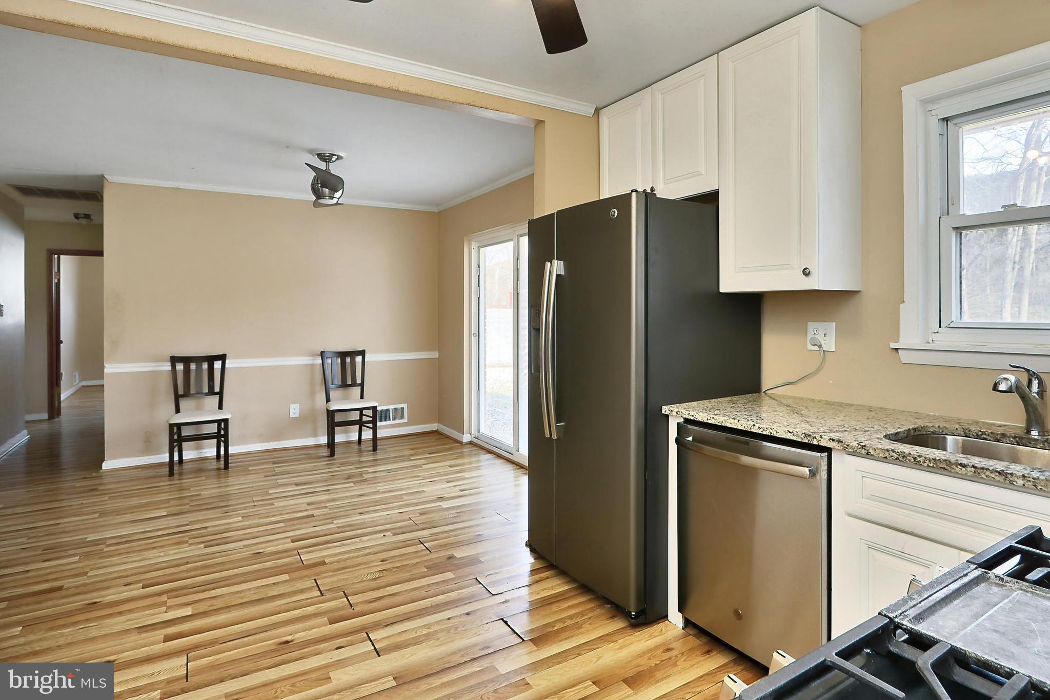 NORTH SPRINGFIELD - Residential