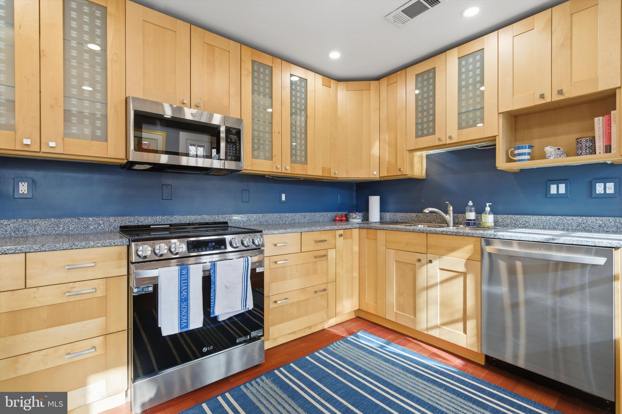 GARDENS OF GUILFORD - Residential Lease