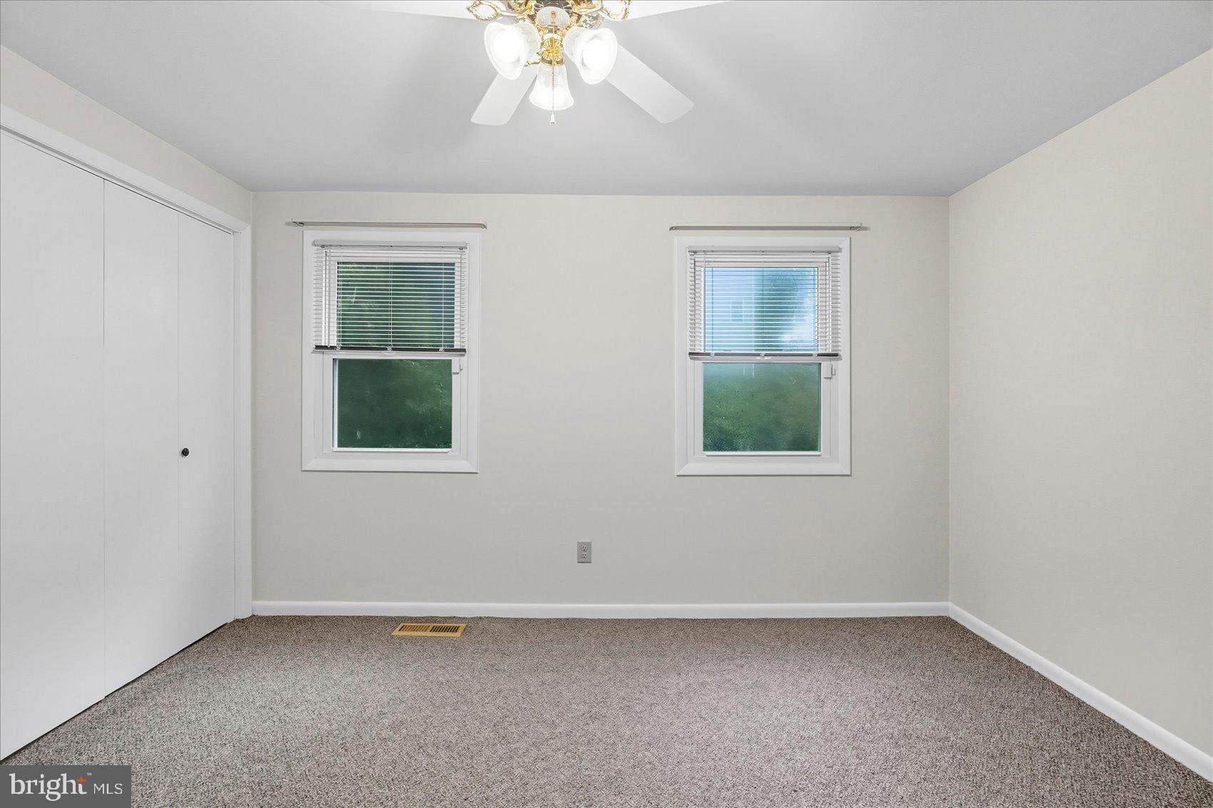 RICHLYN MANOR - Residential