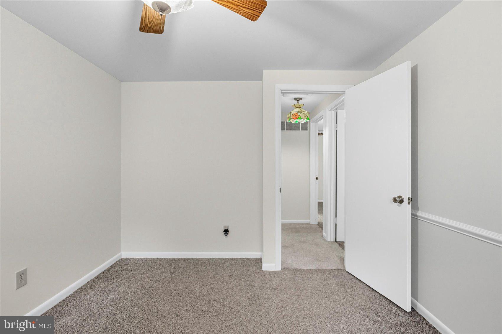 RICHLYN MANOR - Residential