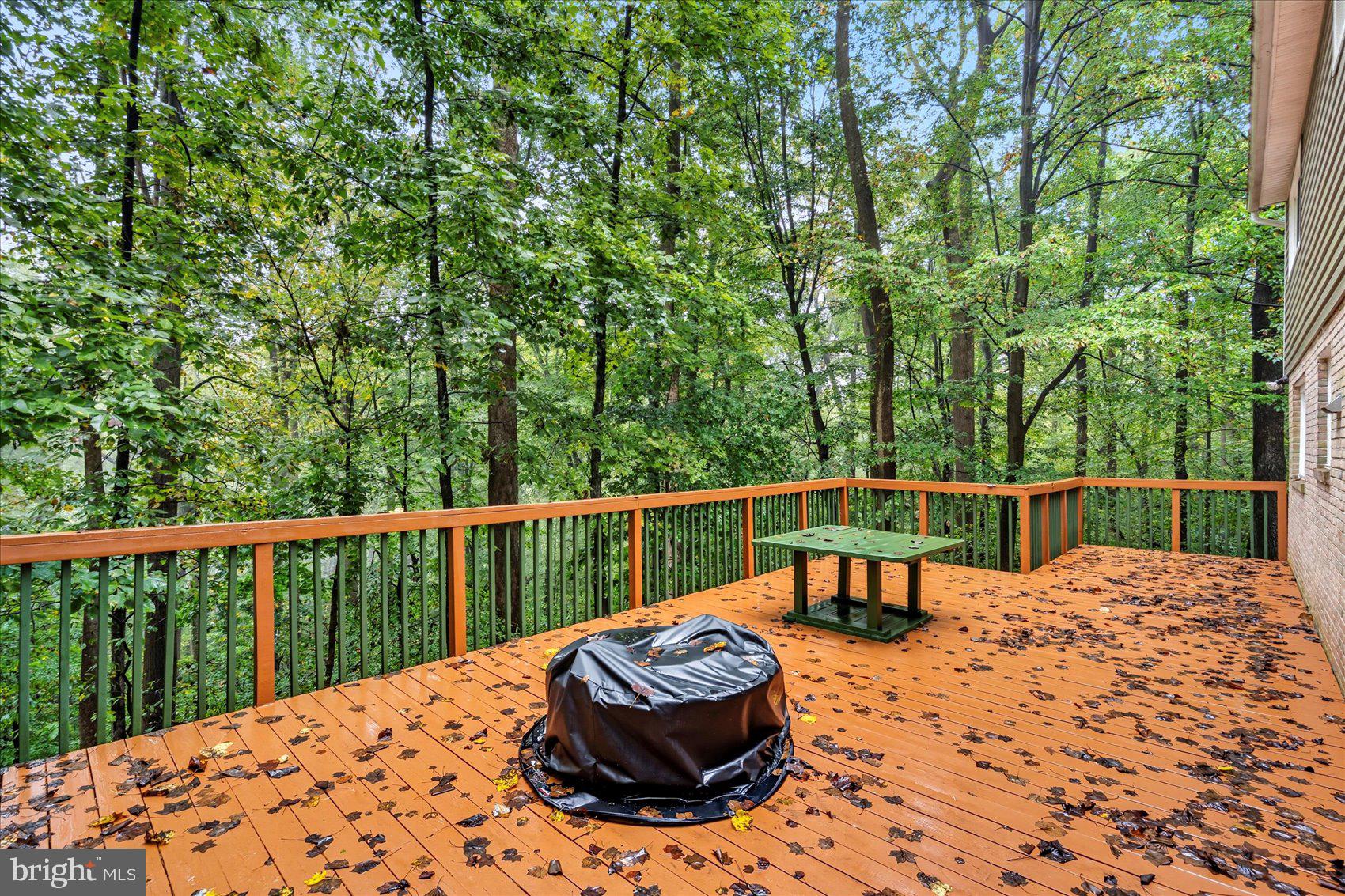 RICHLYN MANOR - Residential