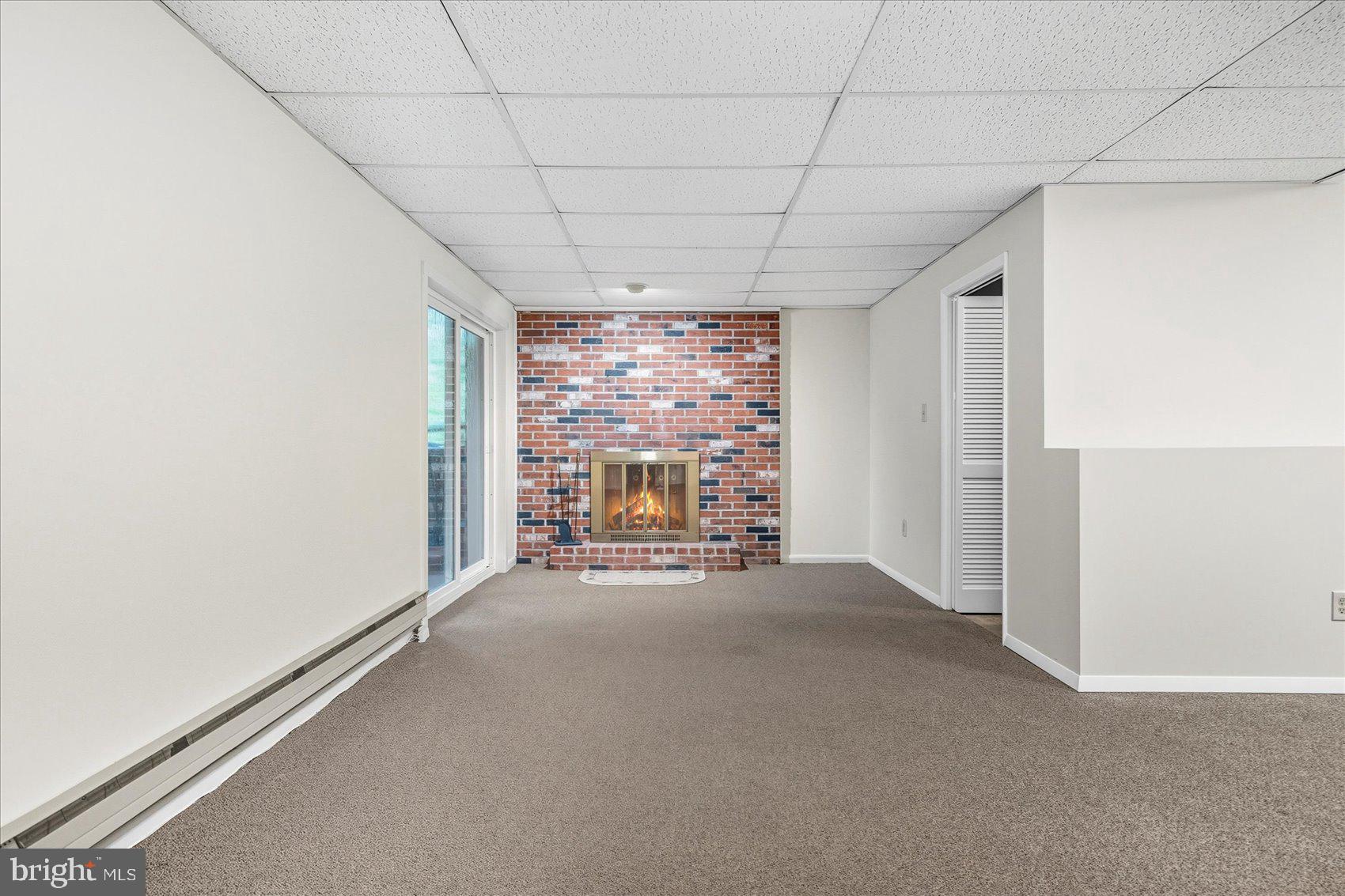 RICHLYN MANOR - Residential