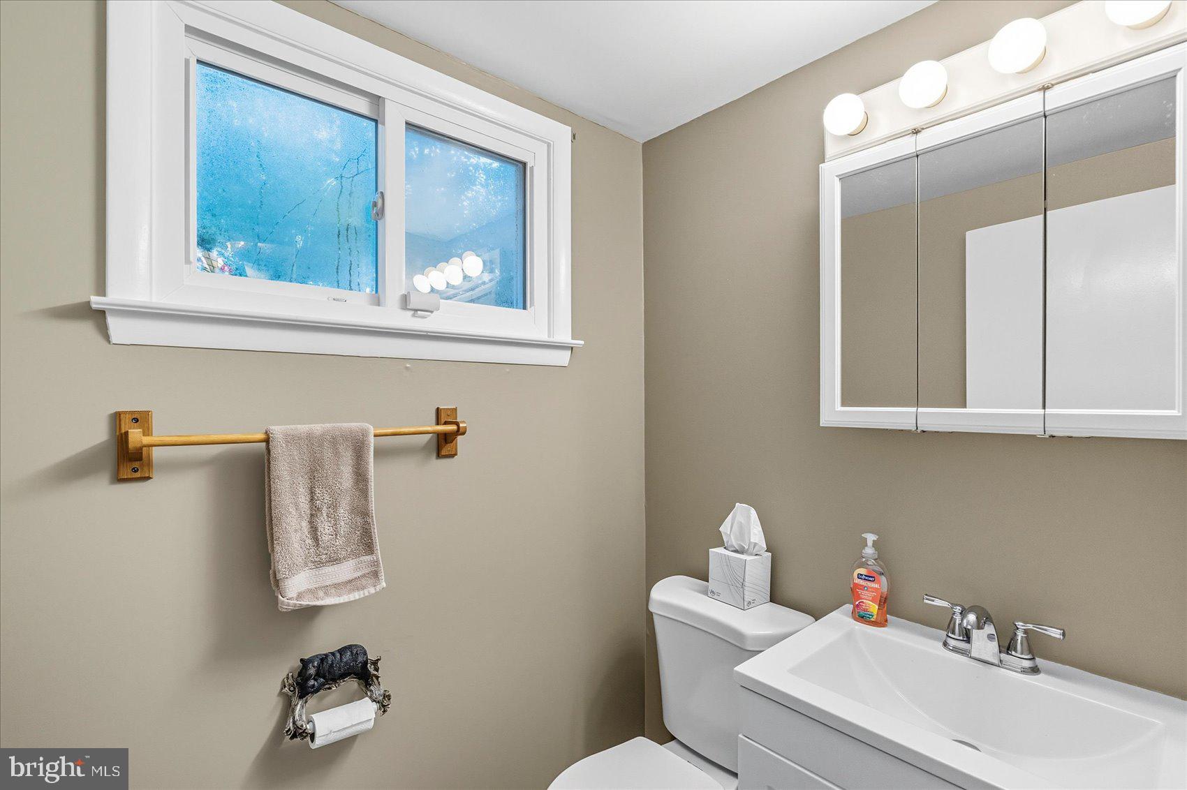 RICHLYN MANOR - Residential