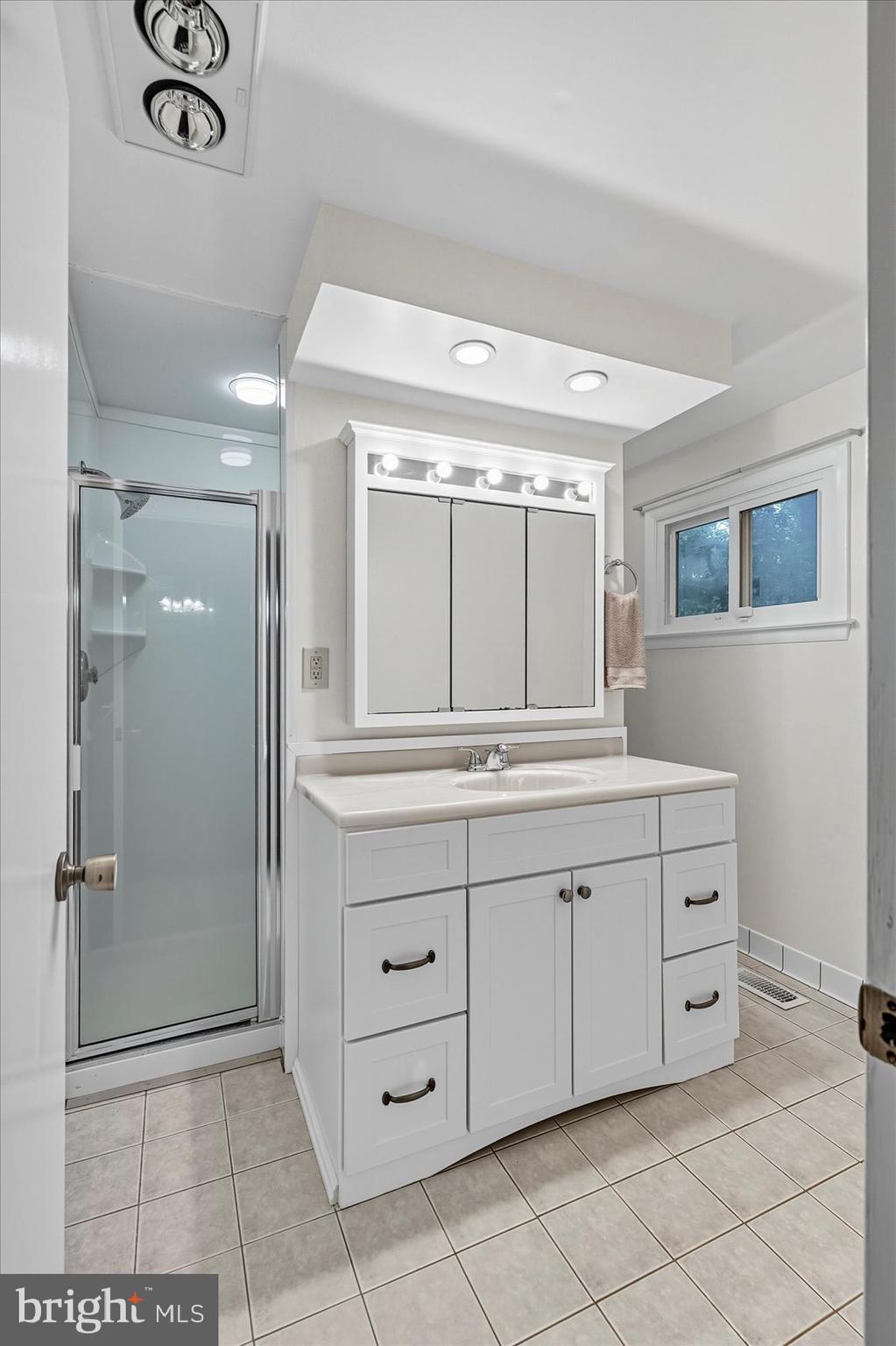 RICHLYN MANOR - Residential