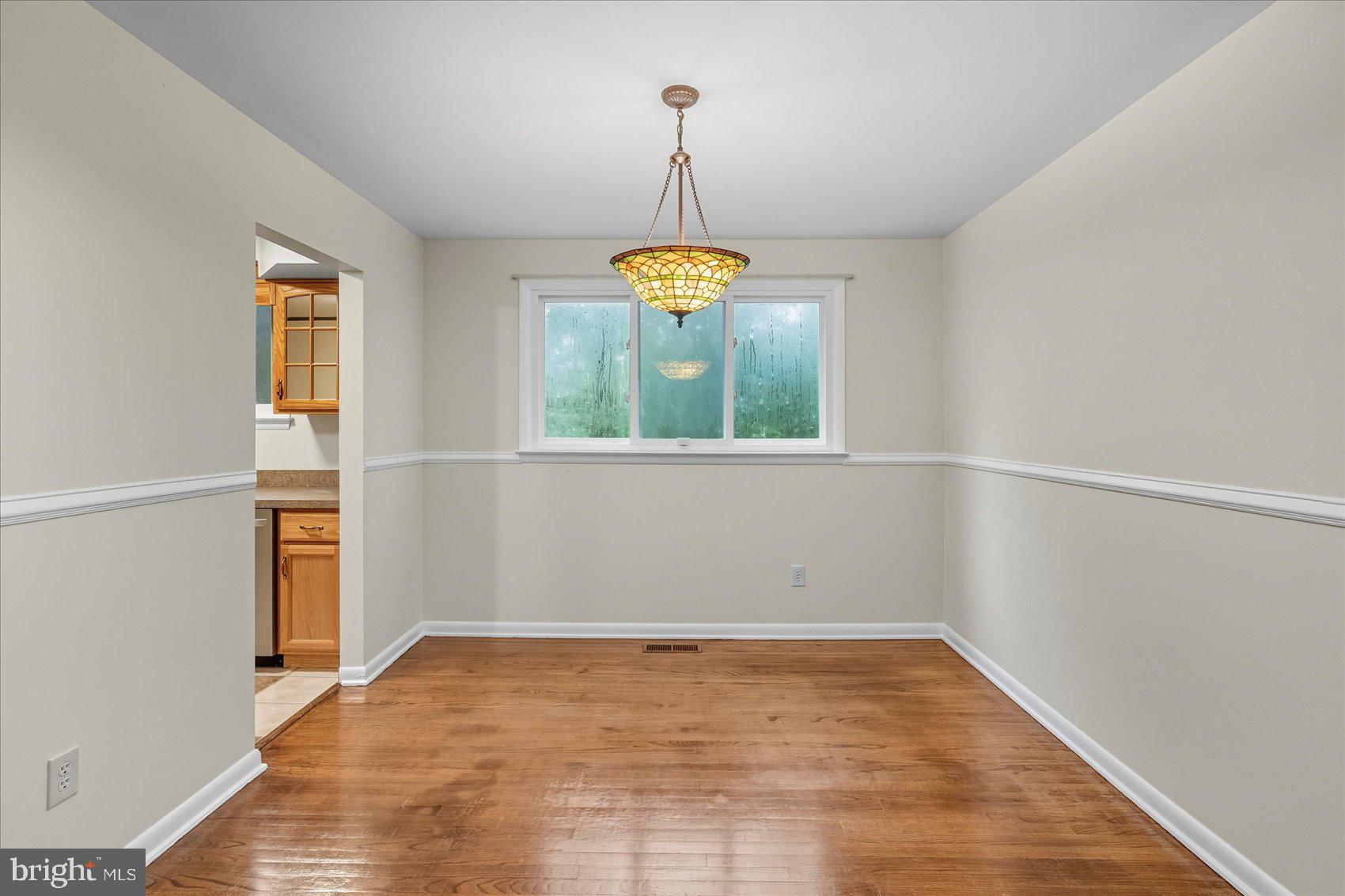 RICHLYN MANOR - Residential