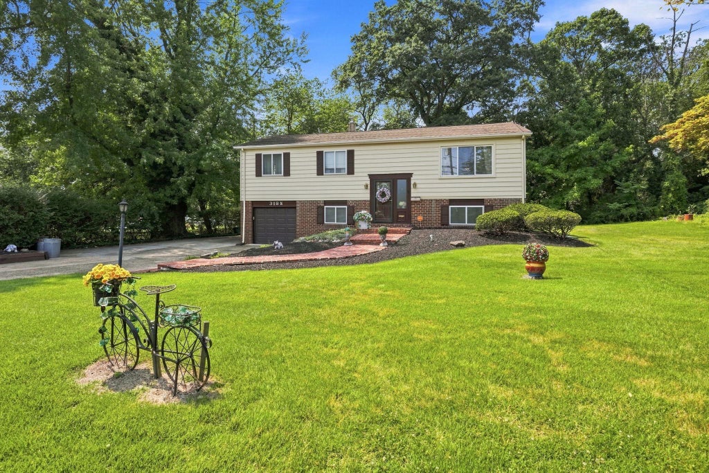 Photo of 318 N Warwick Road, LAWNSIDE, NJ 08045 (MLS # NJCD2124358)