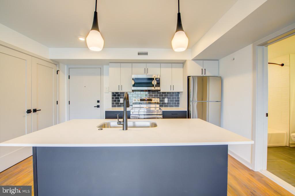 ROXBOROUGH - Residential Lease